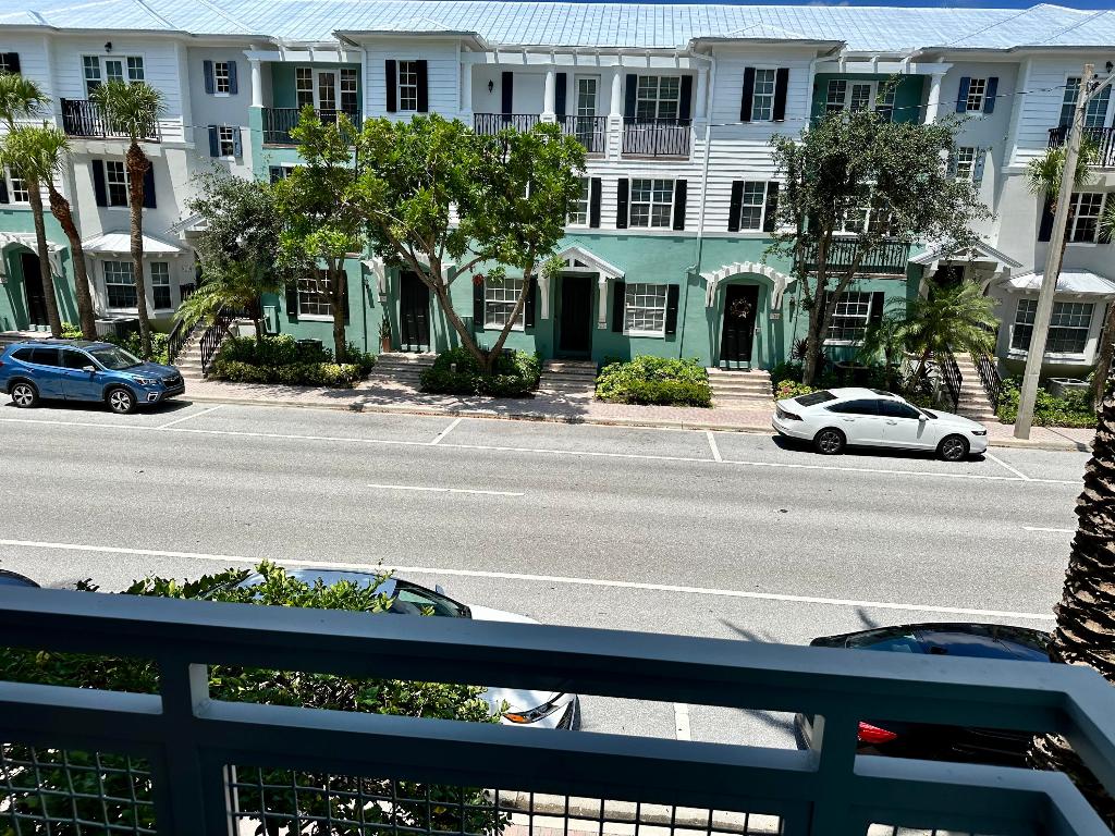 335 SE 6th Avenue 210