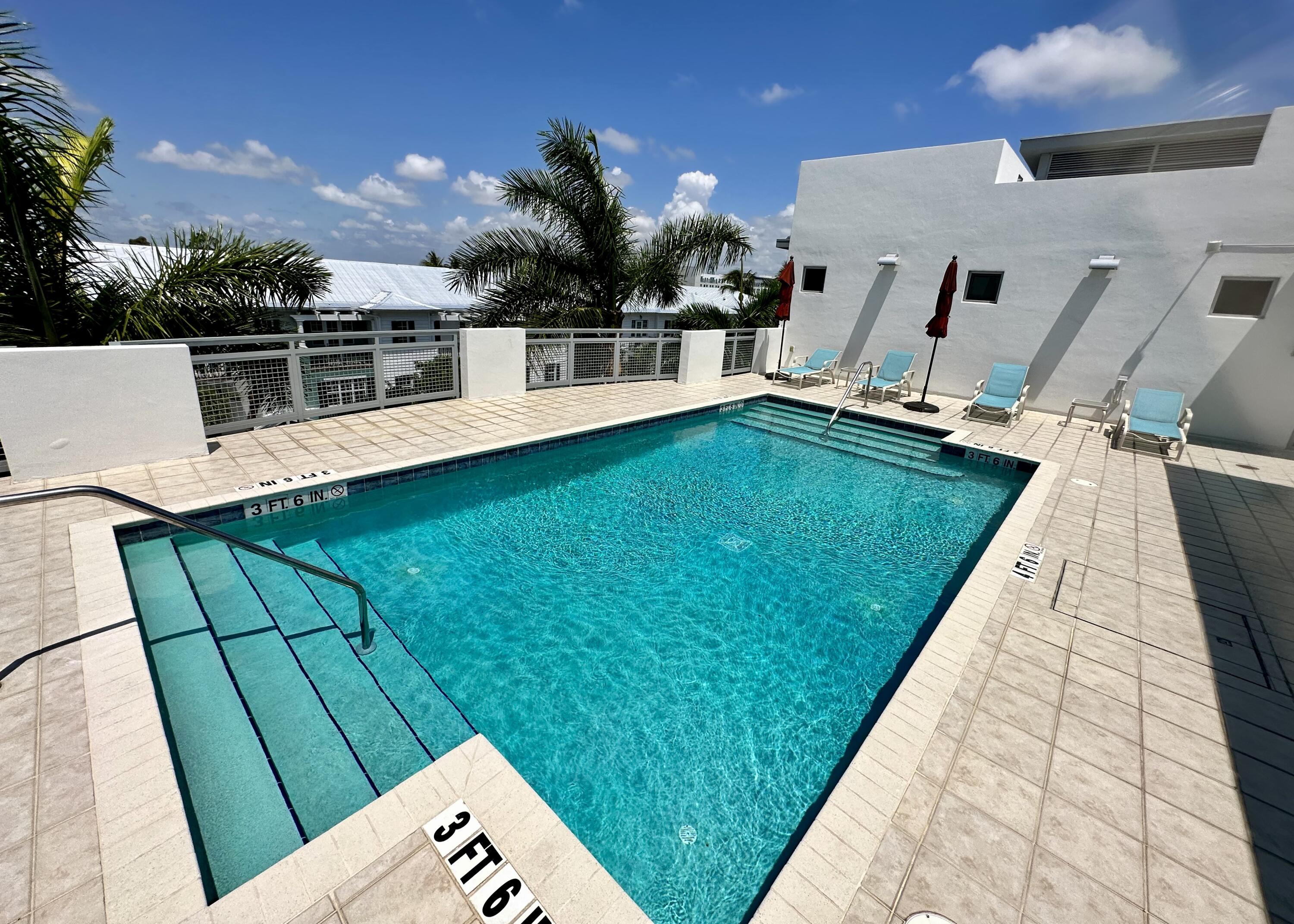 335 SE 6th Avenue 210