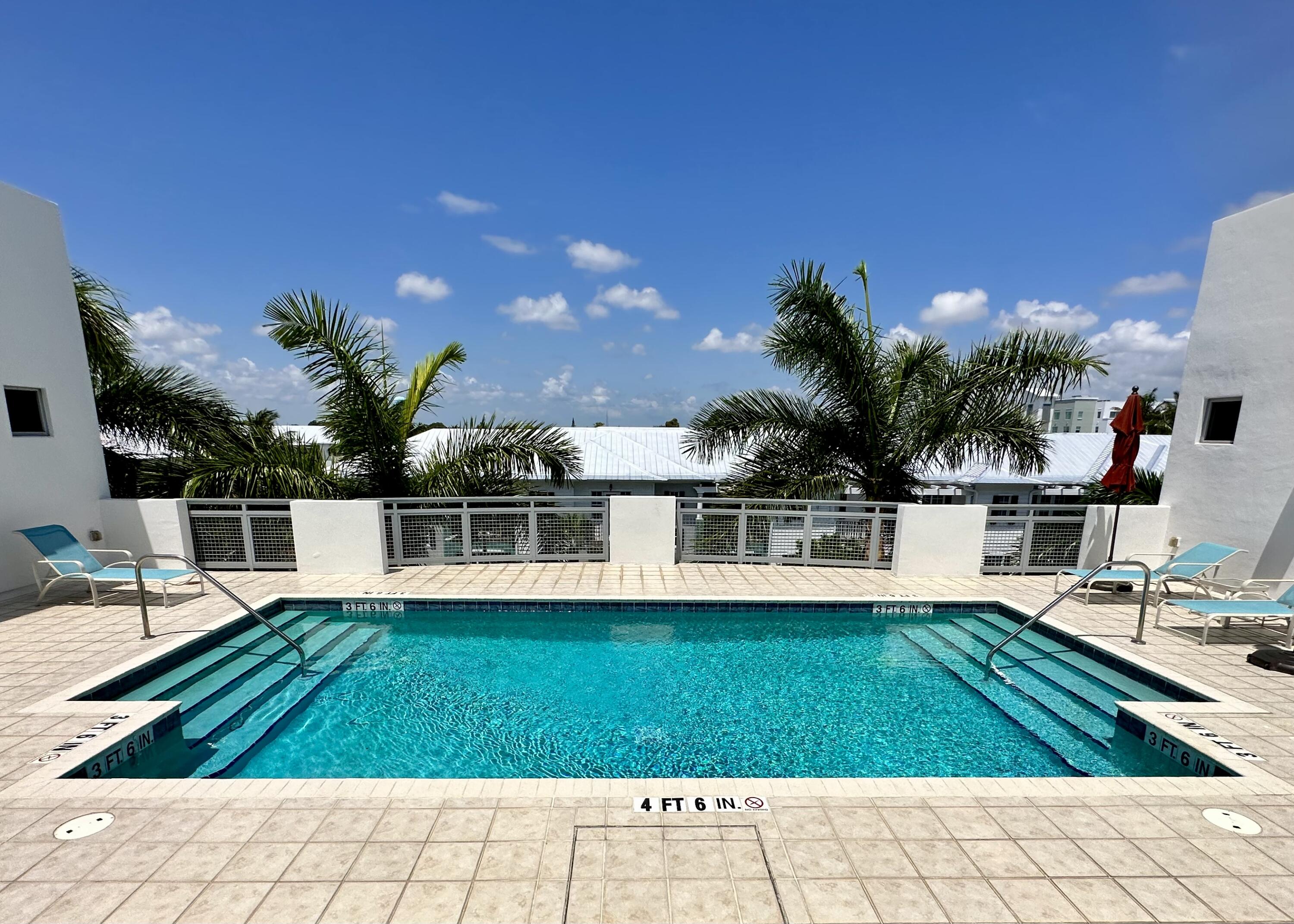335 SE 6th Avenue 210