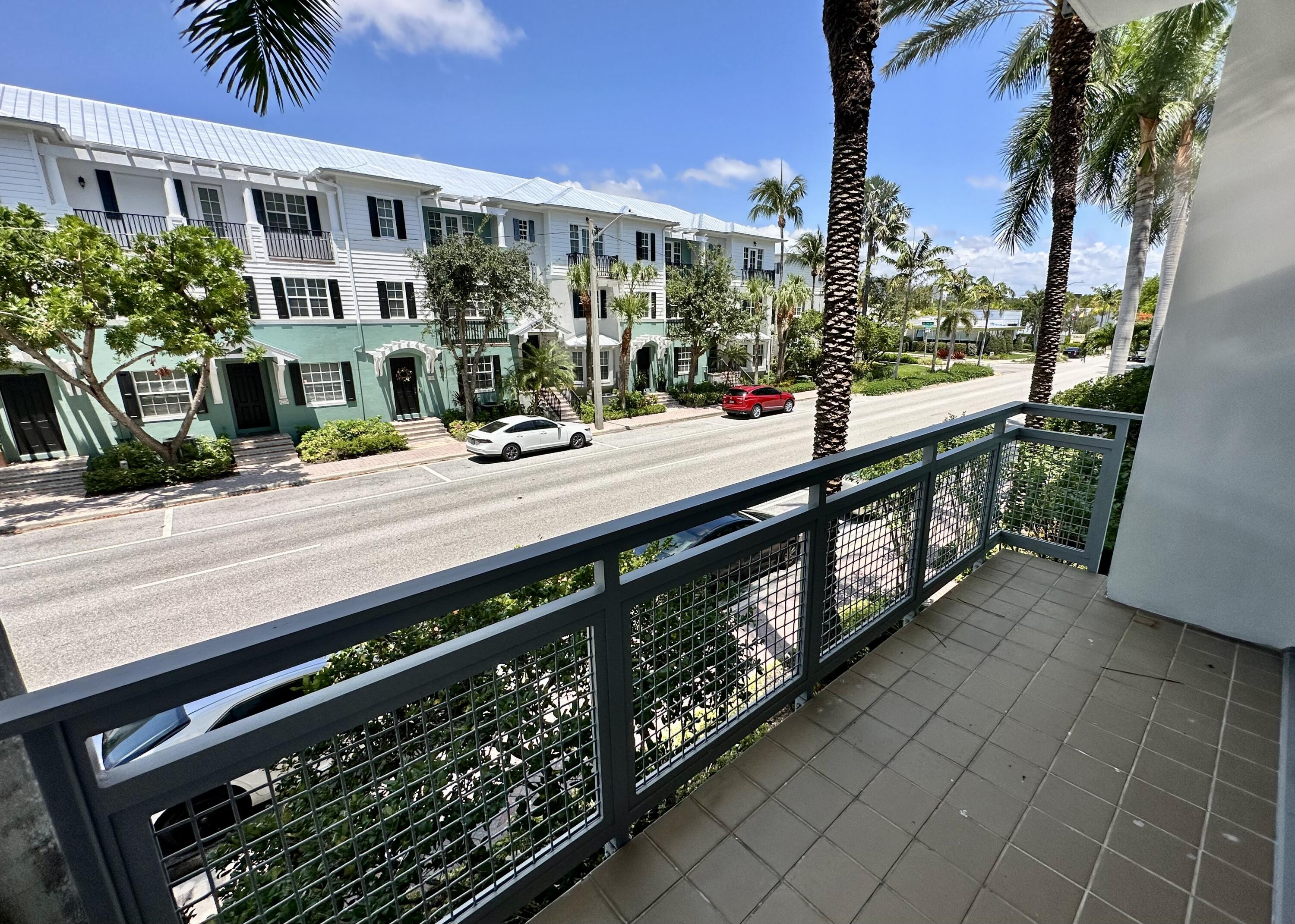 335 SE 6th Avenue 210