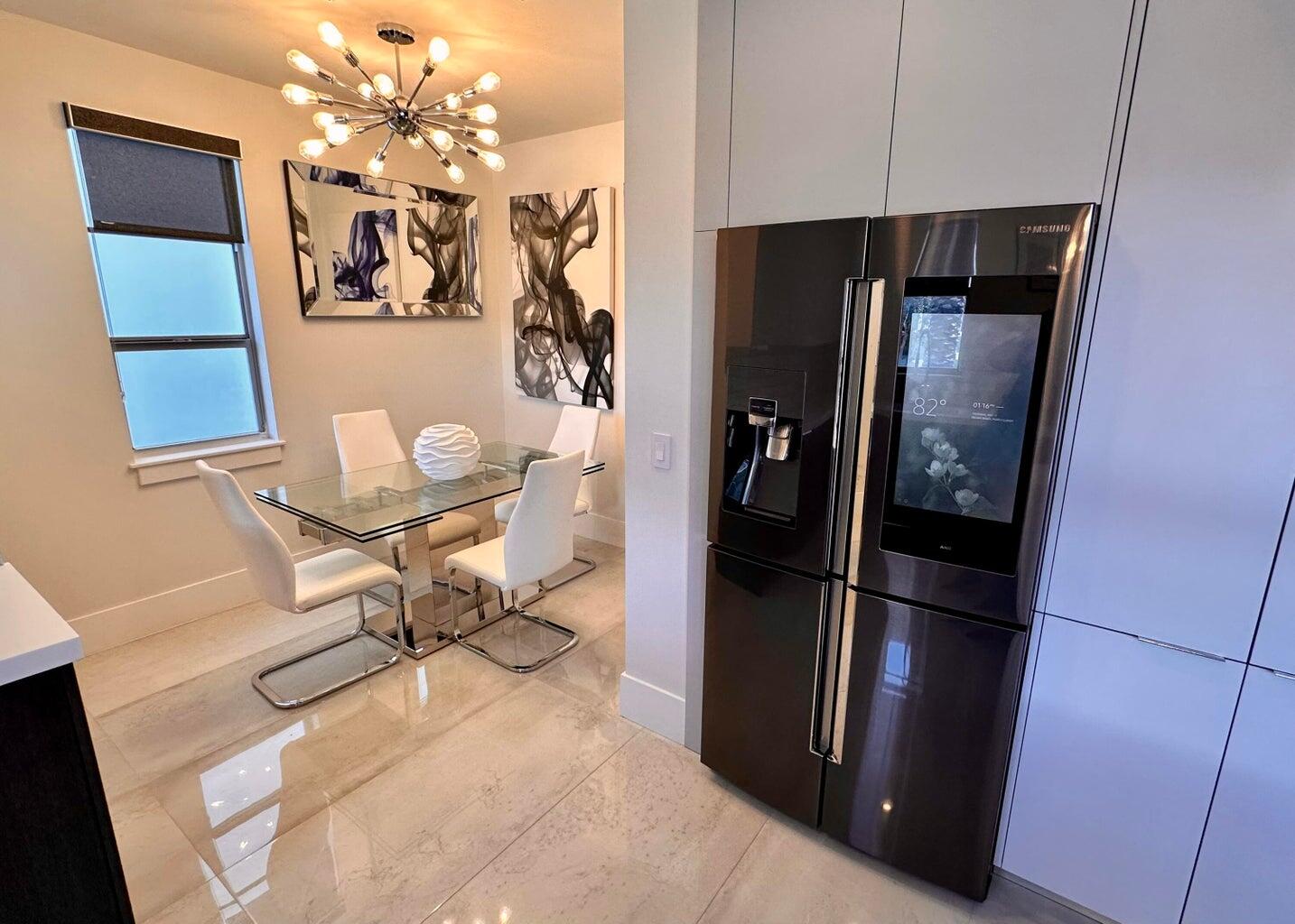 335 SE 6th Avenue 210