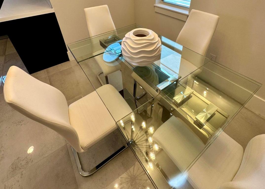 335 SE 6th Avenue 210