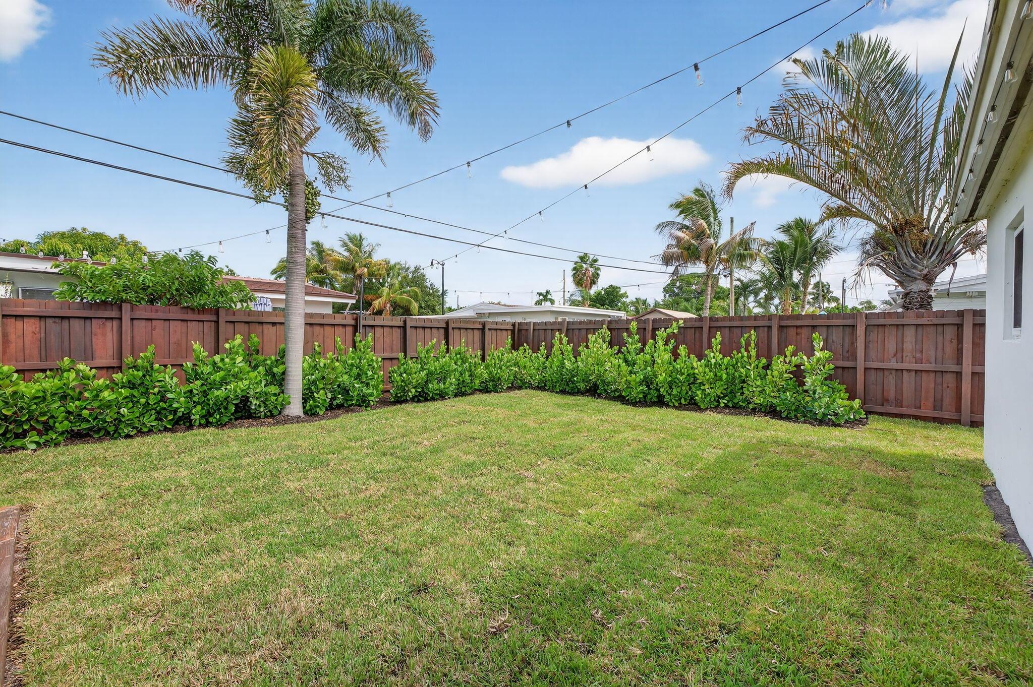 2600 NE 14th Terrace