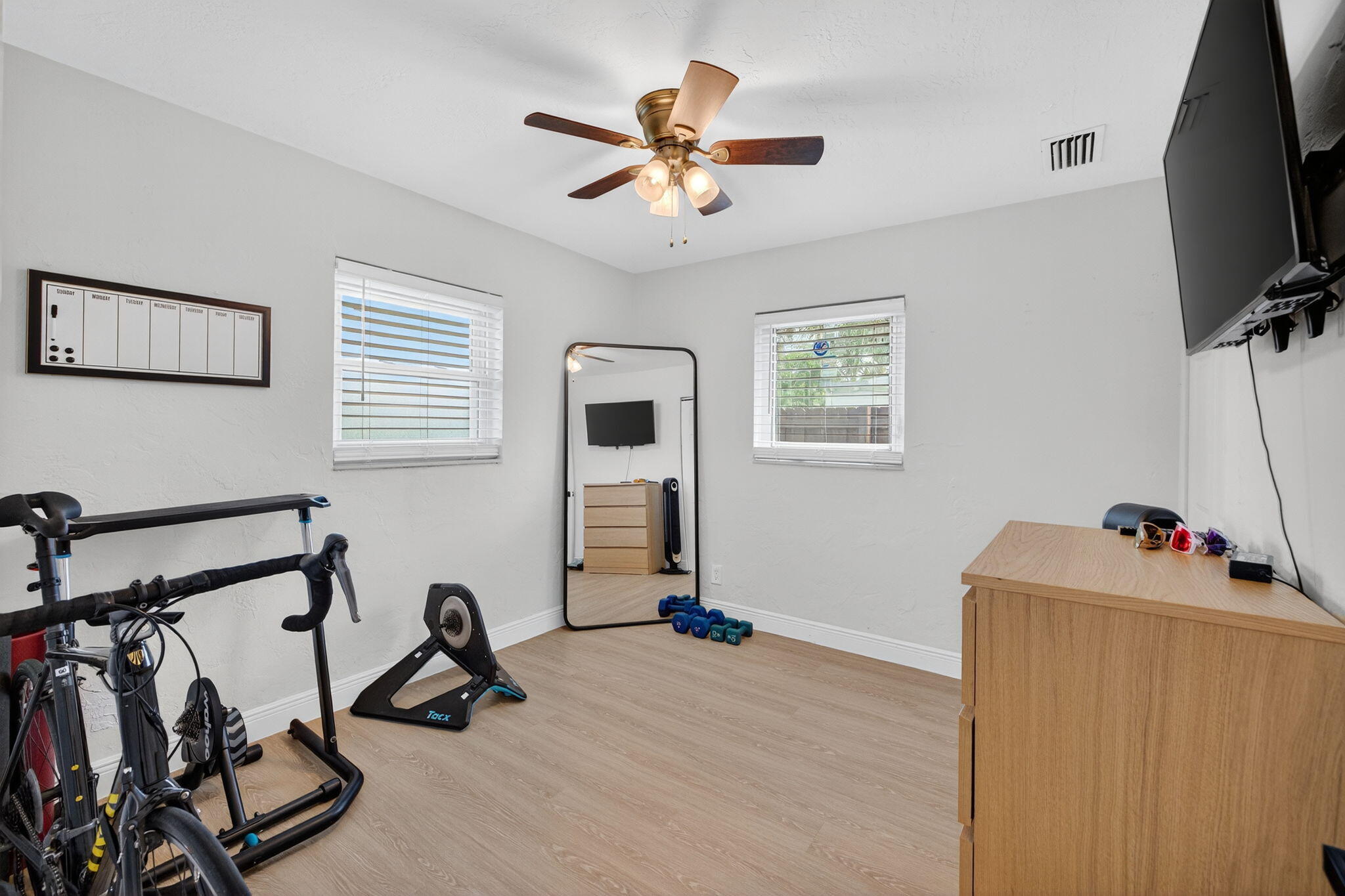 2600 NE 14th Terrace