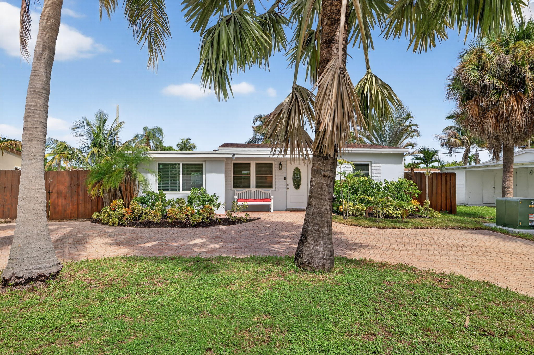 2600 NE 14th Terrace