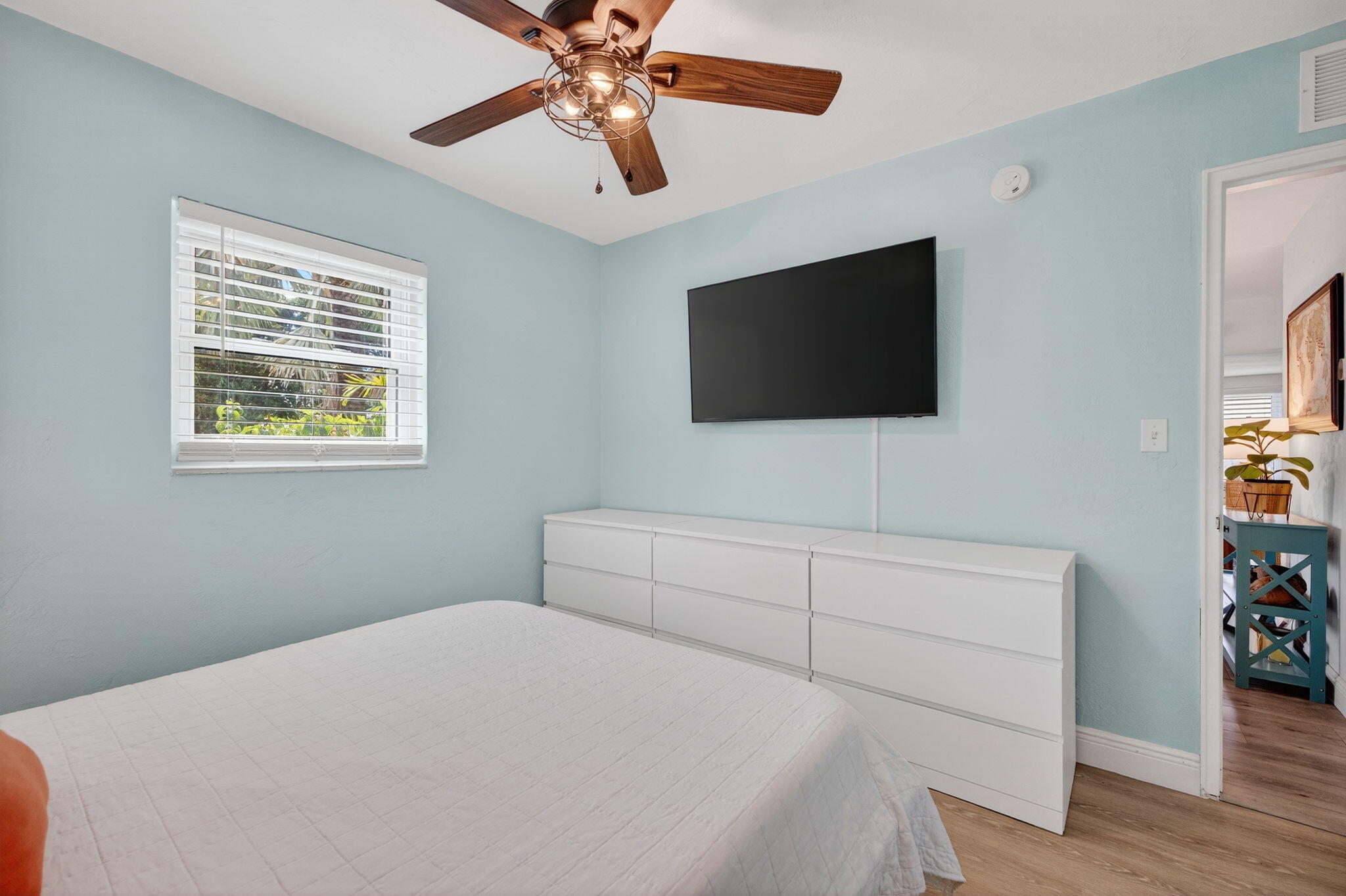 2600 NE 14th Terrace