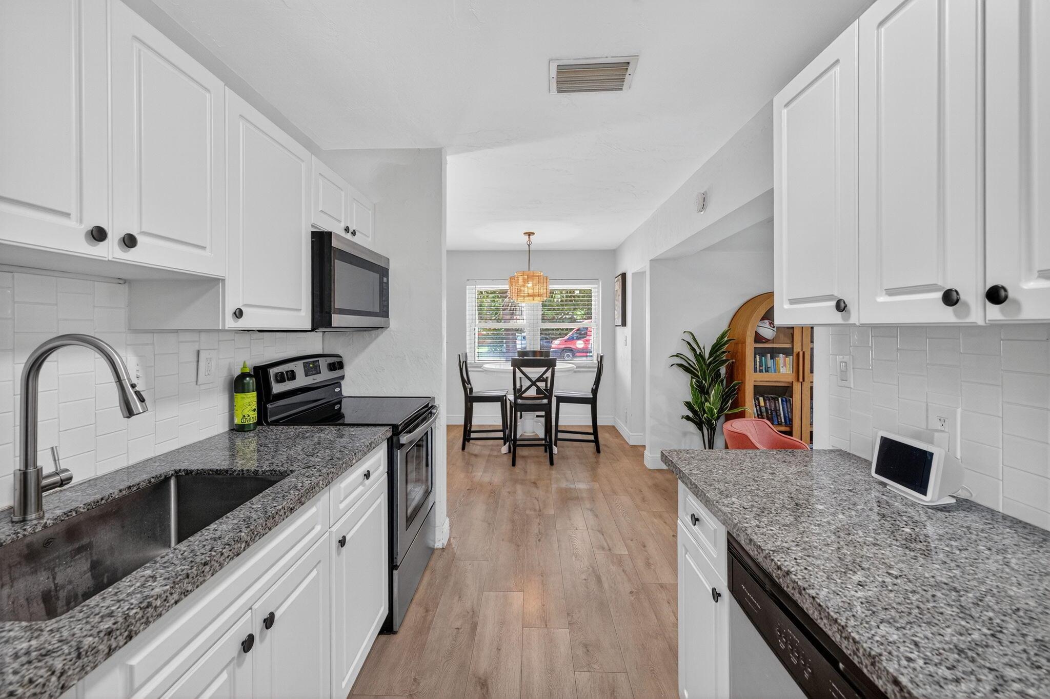 2600 NE 14th Terrace