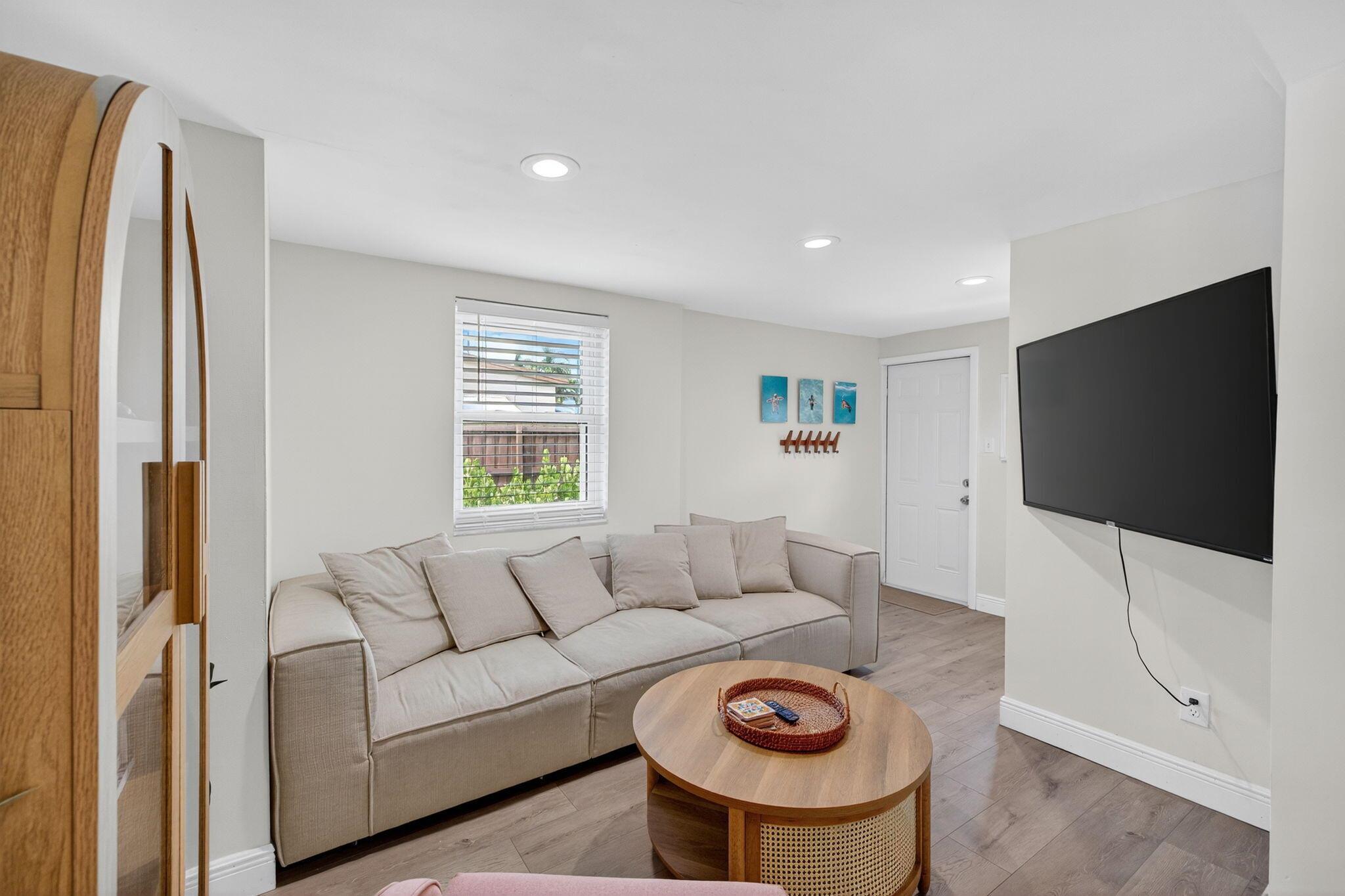 2600 NE 14th Terrace