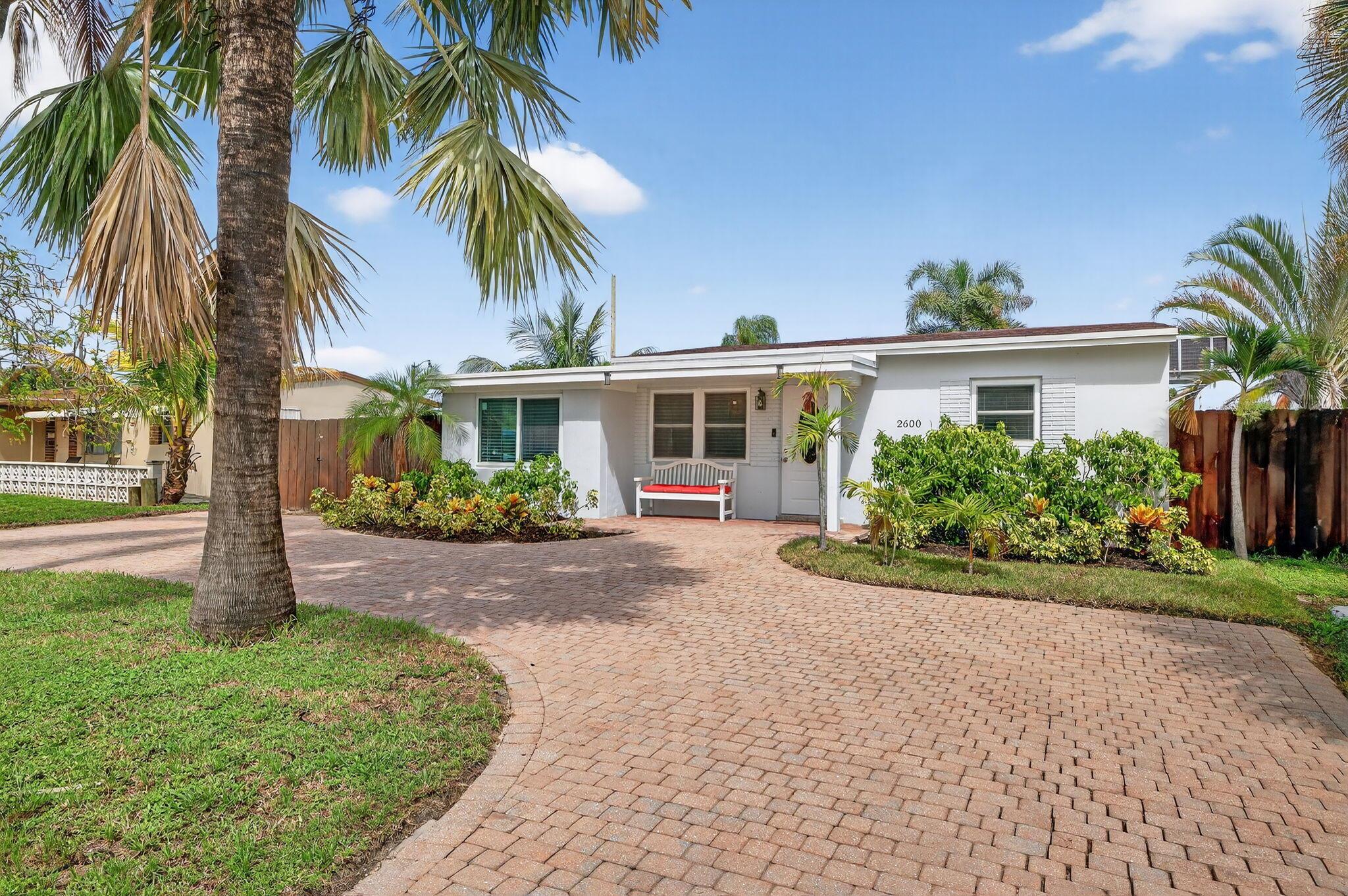 2600 NE 14th Terrace