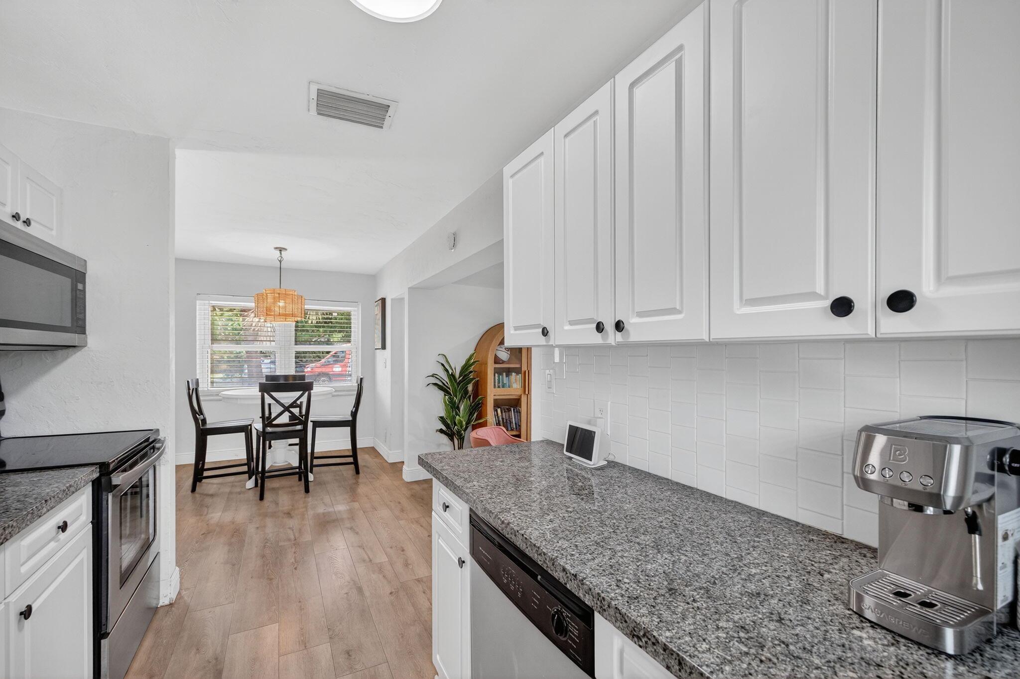 2600 NE 14th Terrace