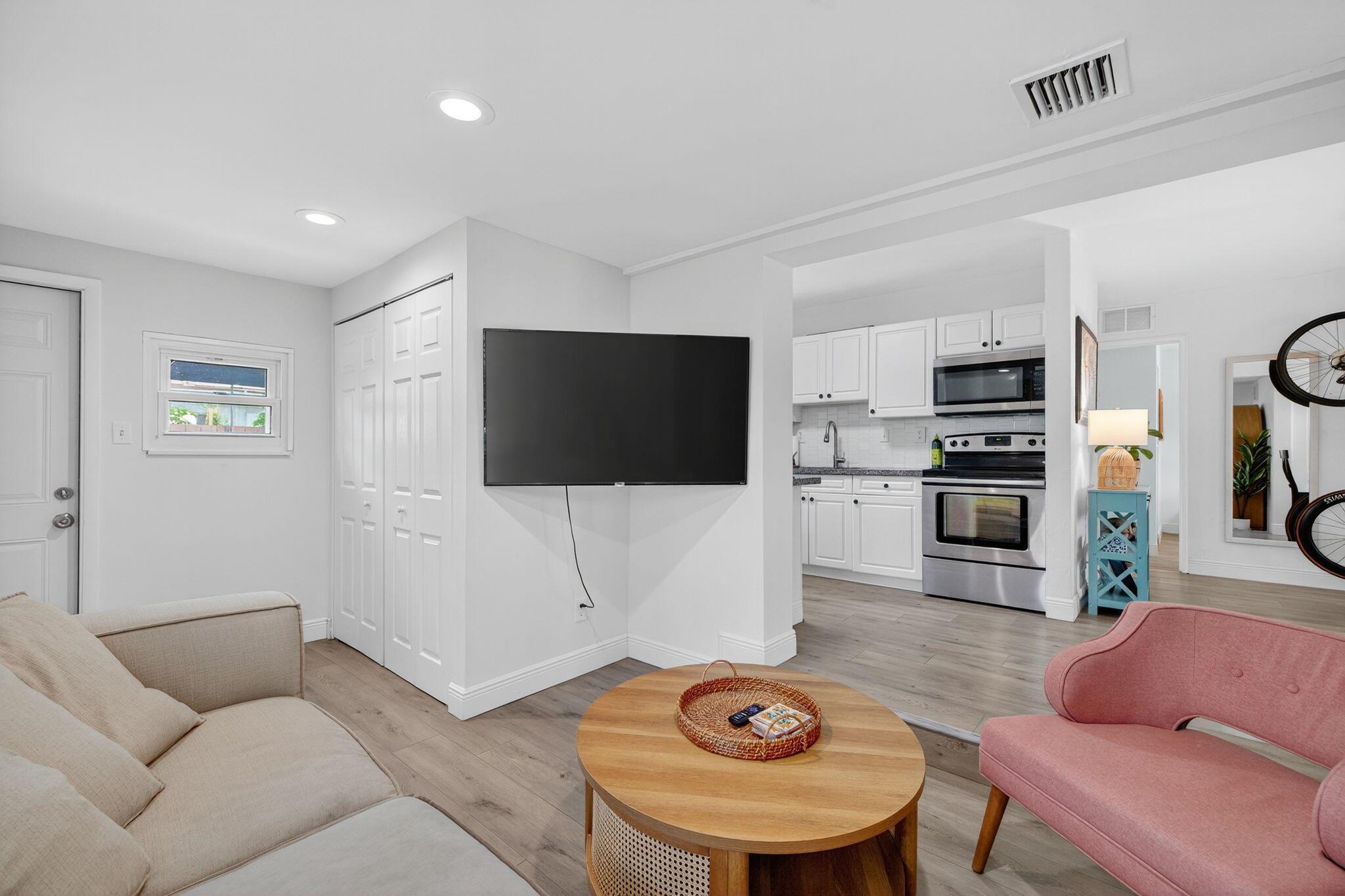 2600 NE 14th Terrace