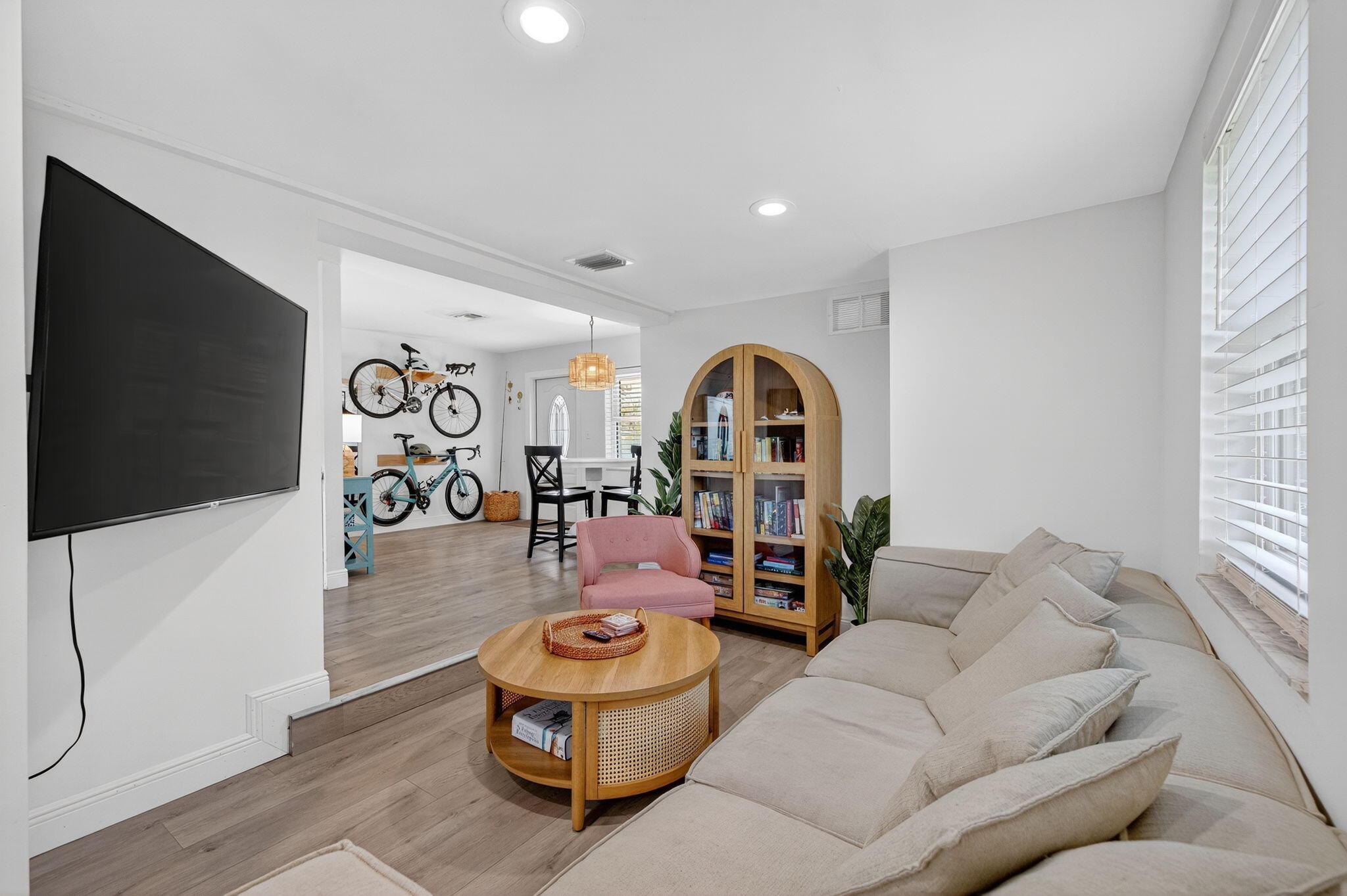 2600 NE 14th Terrace