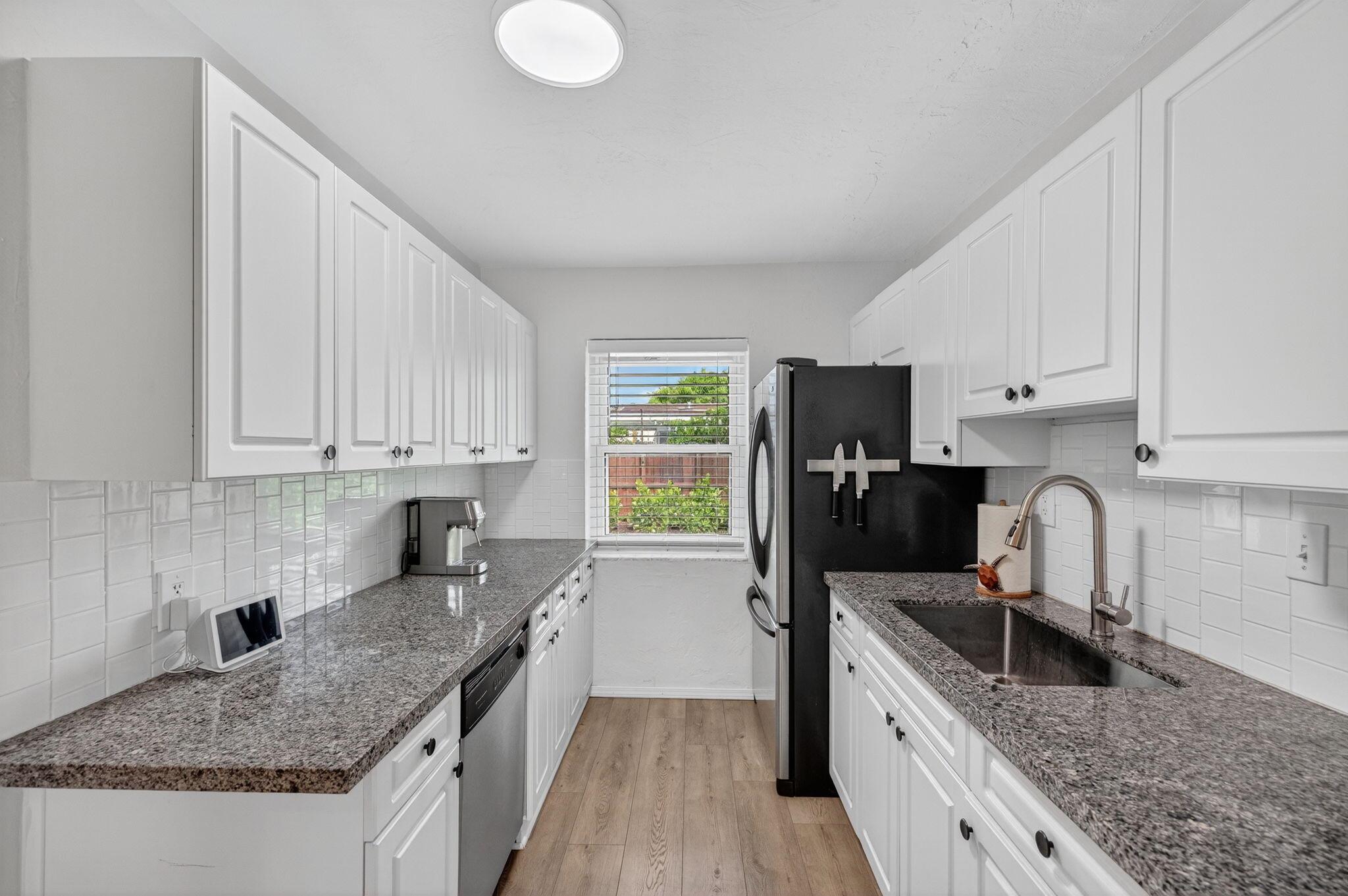 2600 NE 14th Terrace