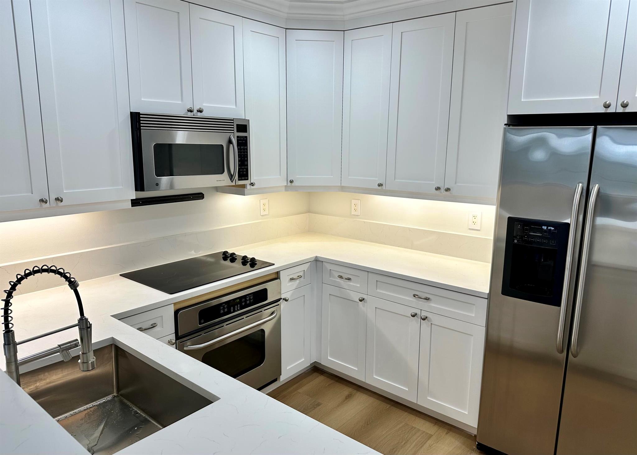 200 NE 2nd Avenue 312