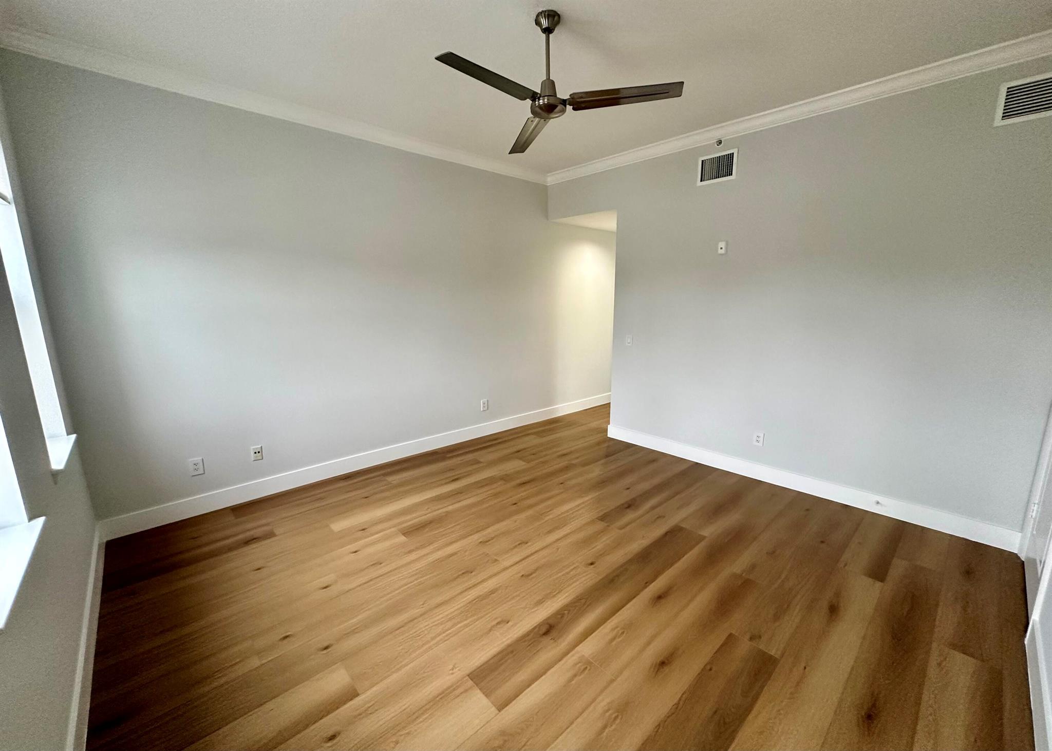 200 NE 2nd Avenue 312