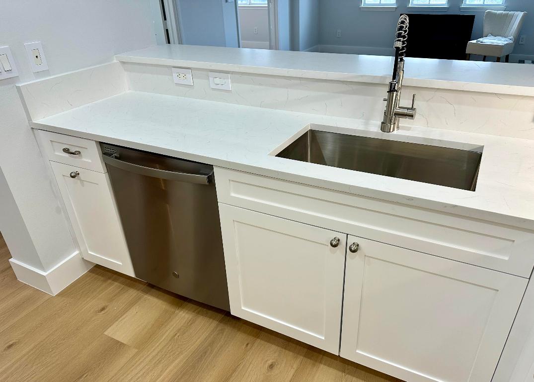 200 NE 2nd Avenue 312