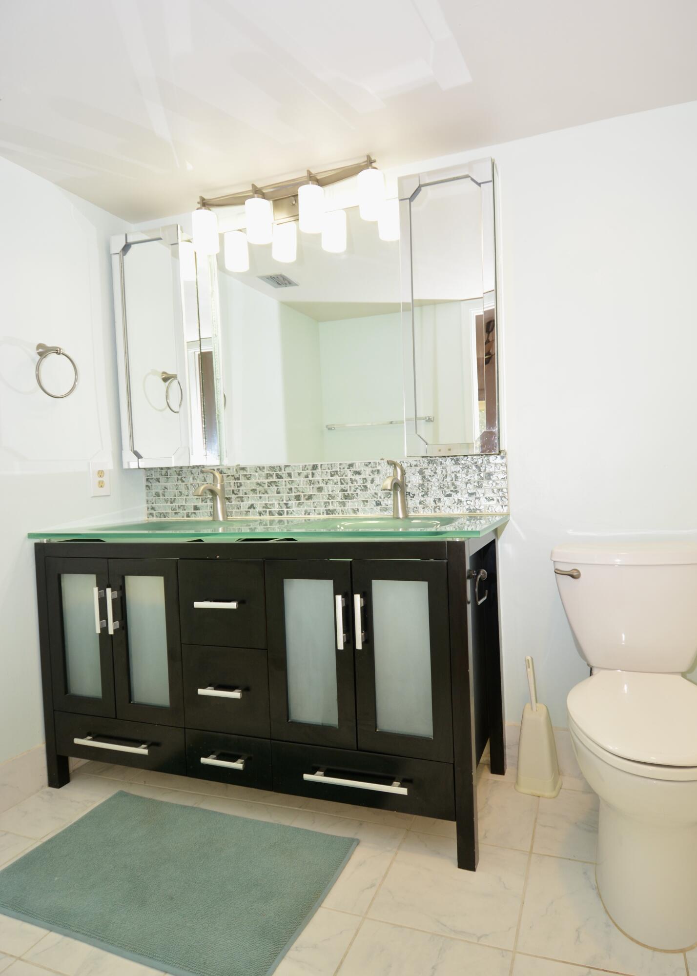 3003 Portofino Isle B3