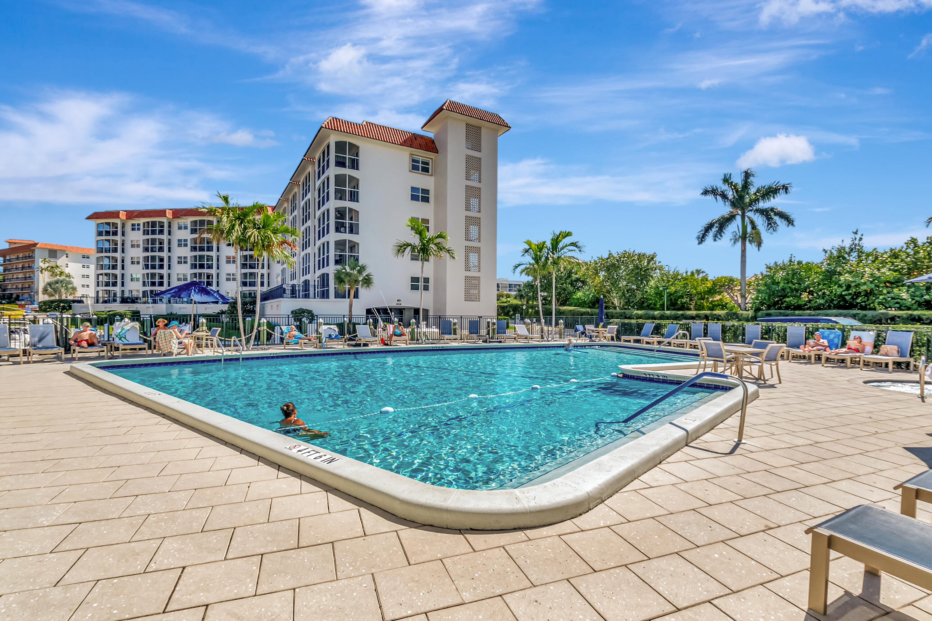 2871 N Ocean Boulevard M130