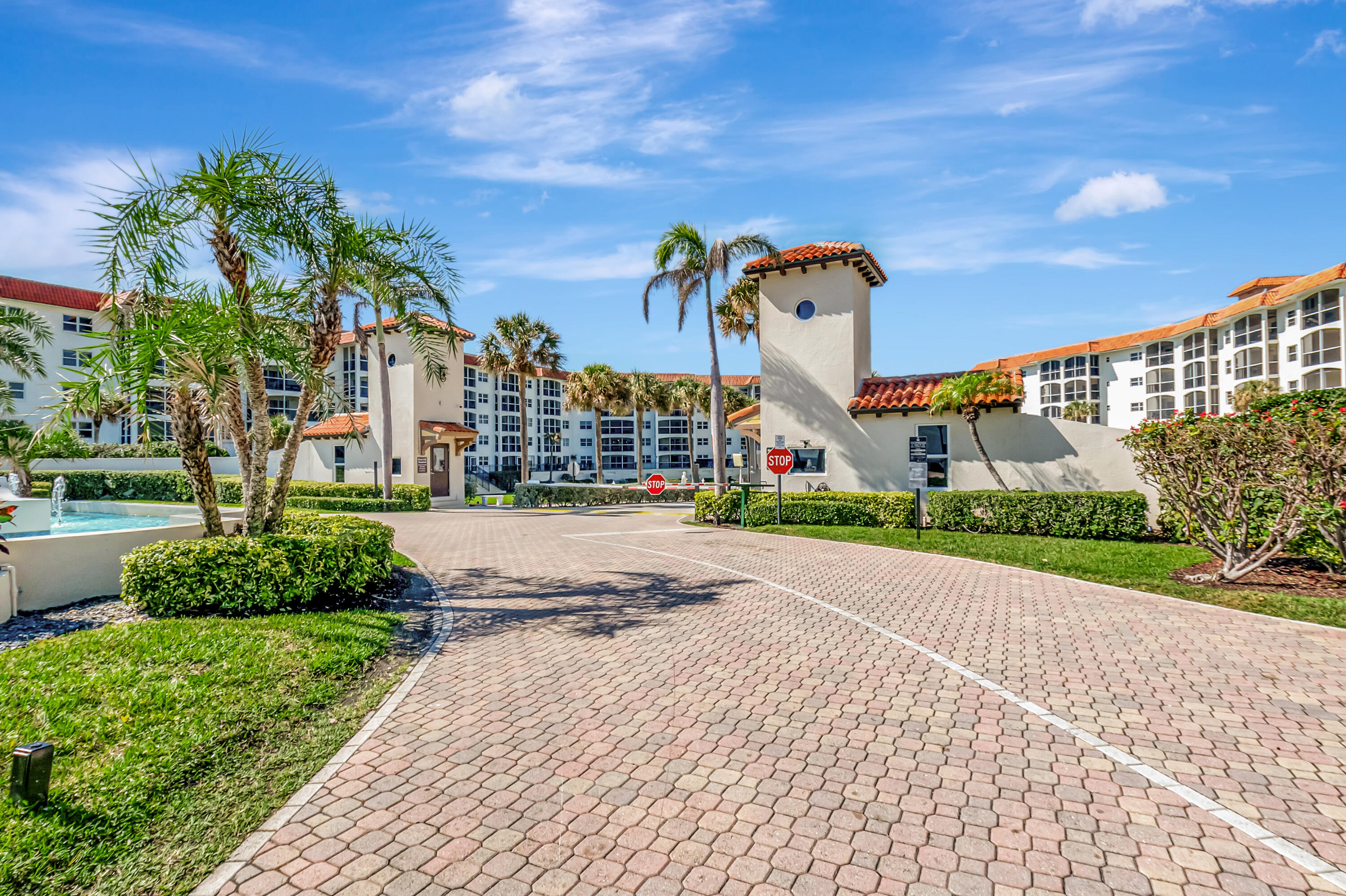 2871 N Ocean Boulevard M130