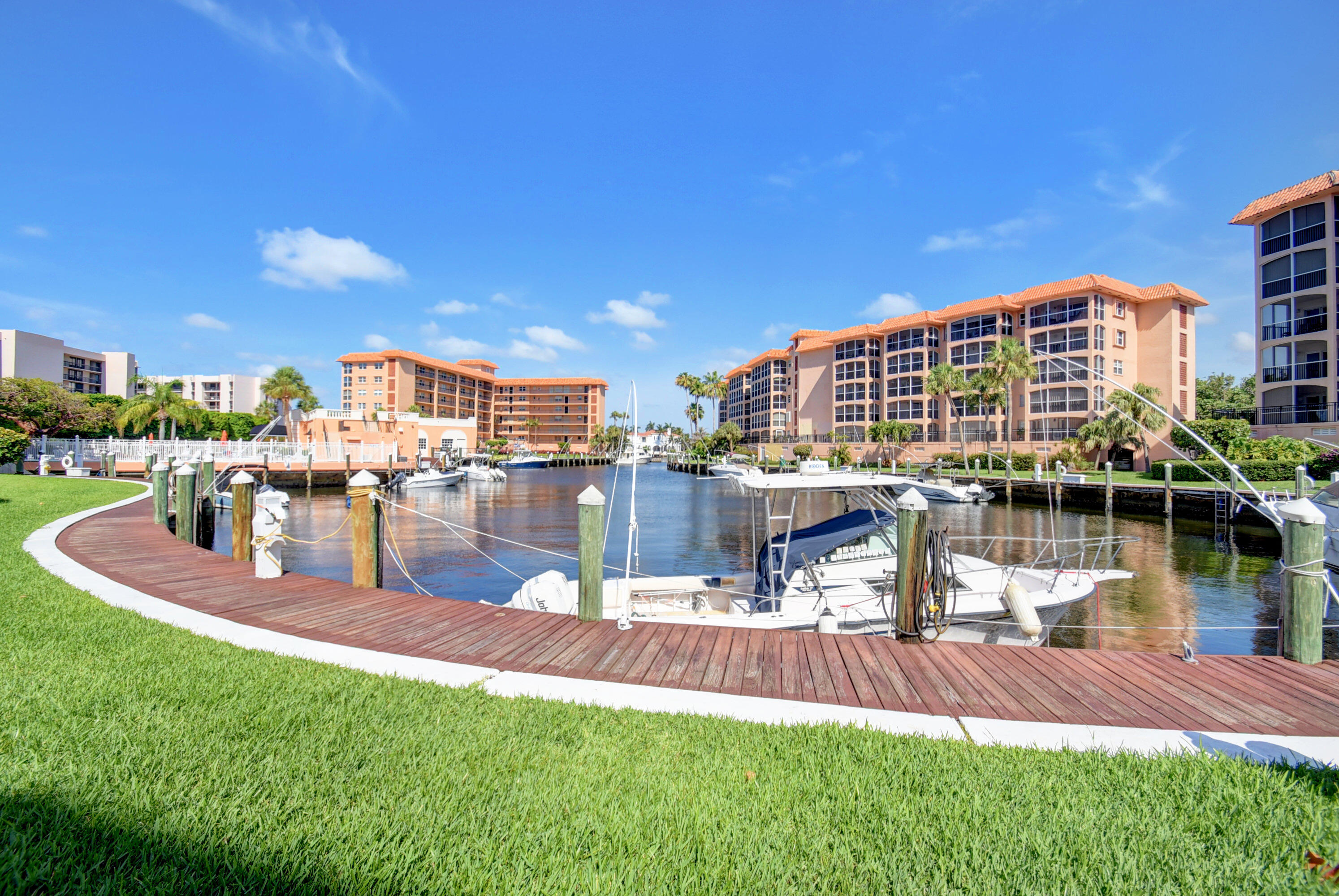 2871 N Ocean Boulevard M130
