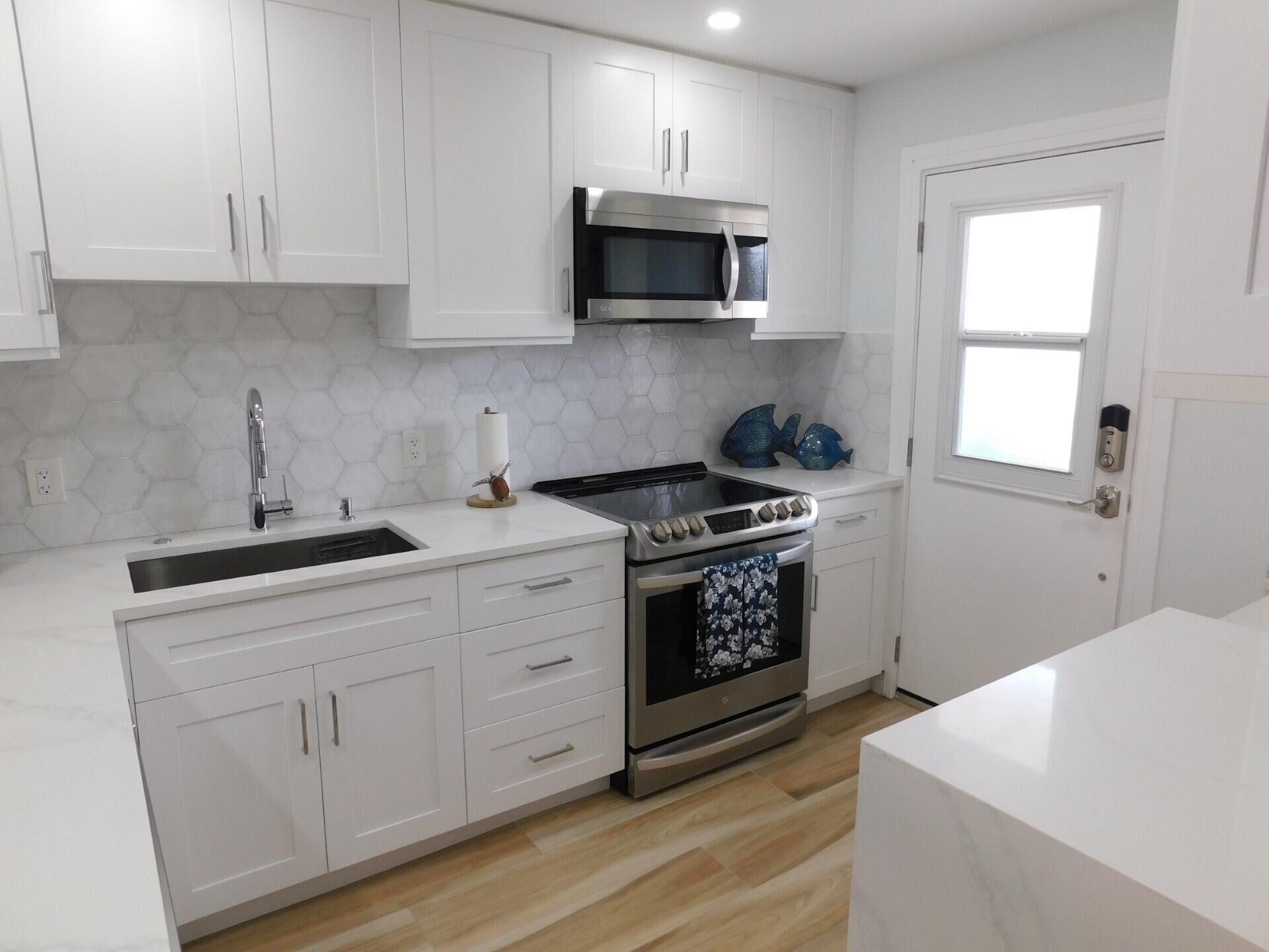 2871 N Ocean Boulevard M130