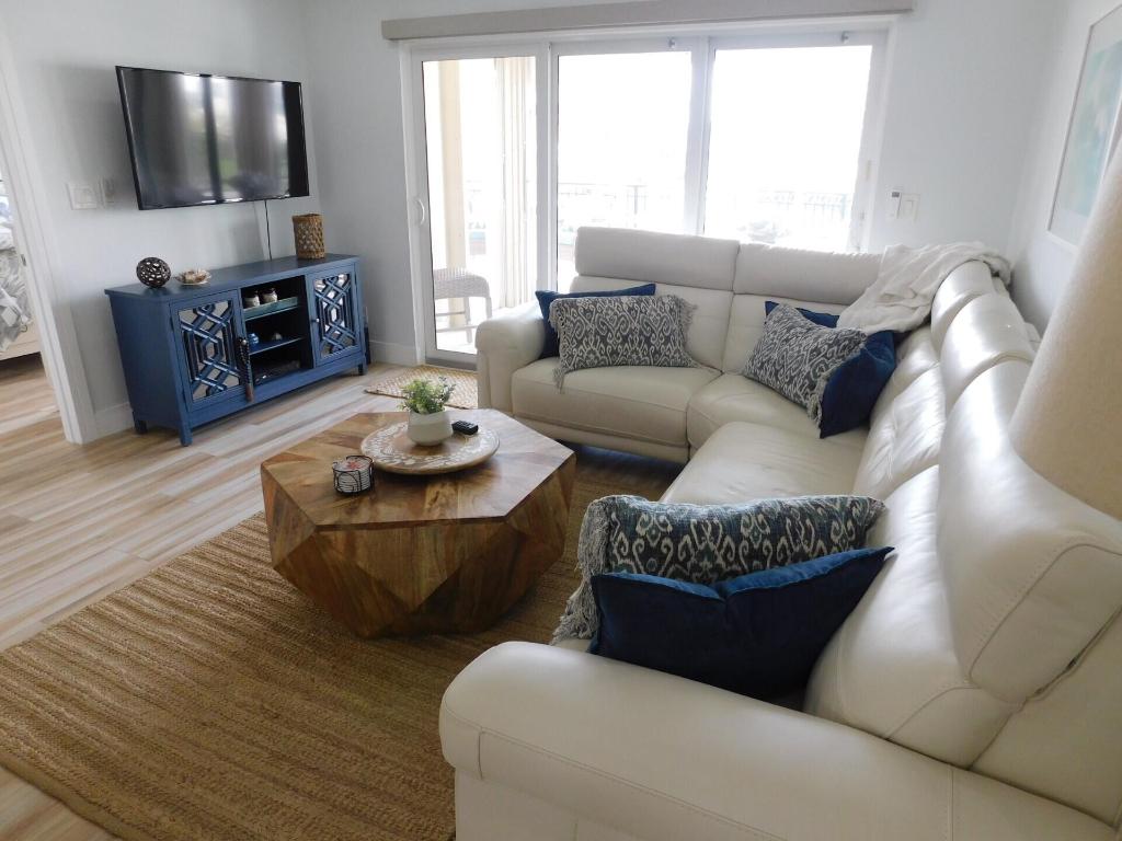 2871 N Ocean Boulevard M130