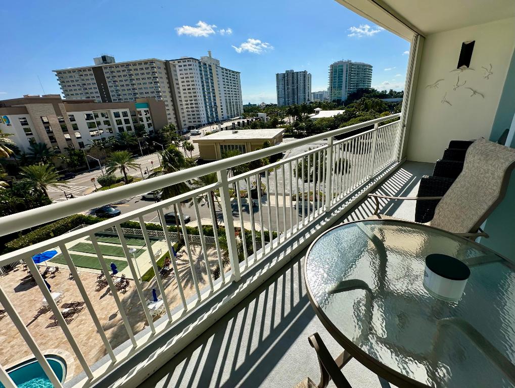 201 N Ocean Boulevard 707