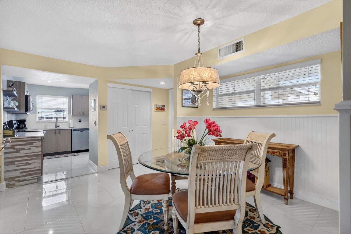 12 Colonial Club Drive 305