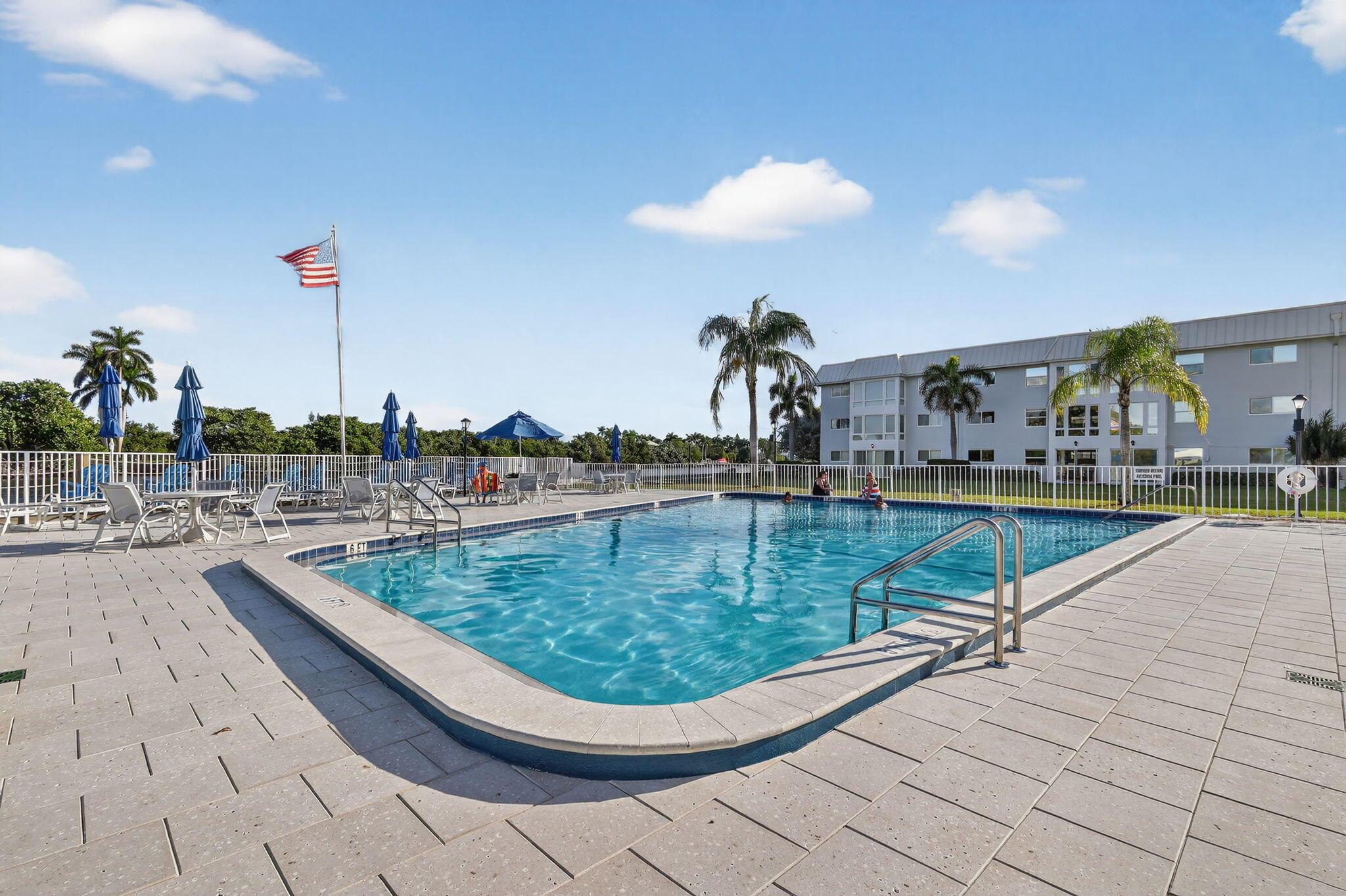 12 Colonial Club Drive 305