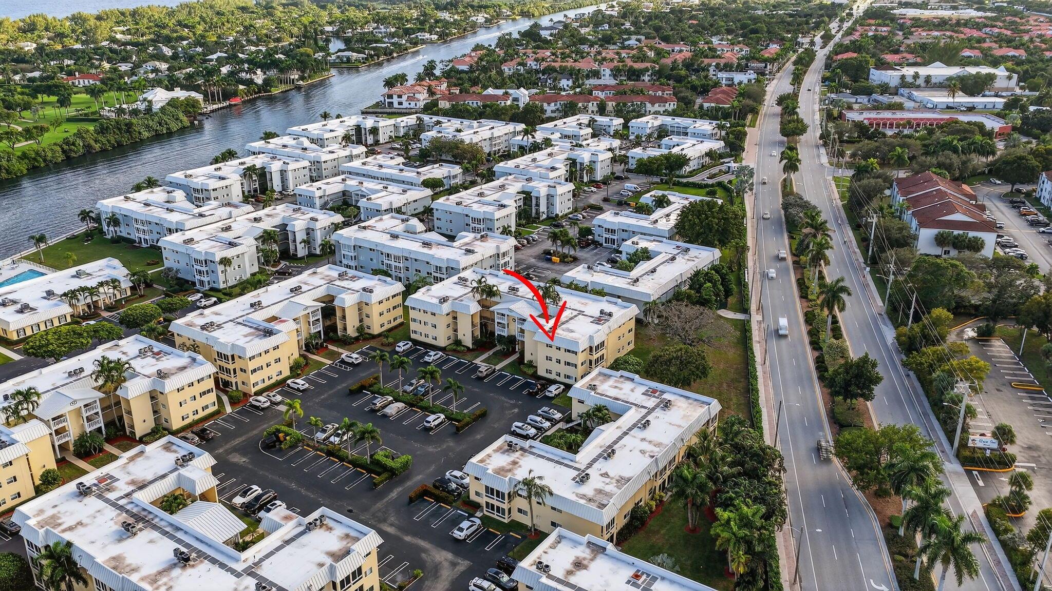 12 Colonial Club Drive 305