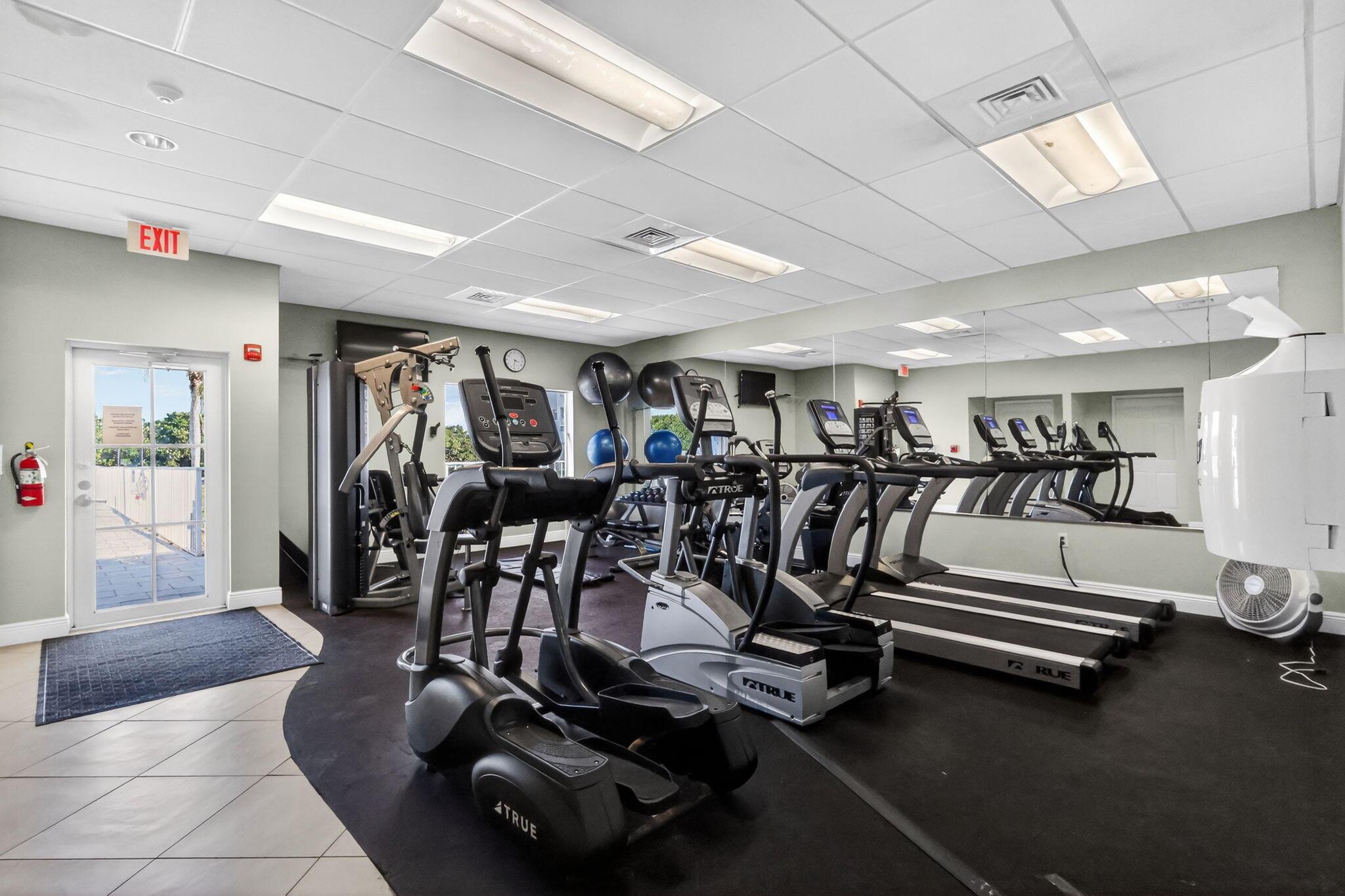 12 Colonial Club Drive 305