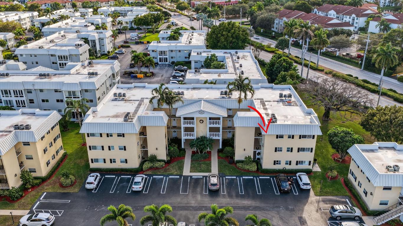 12 Colonial Club Drive 305