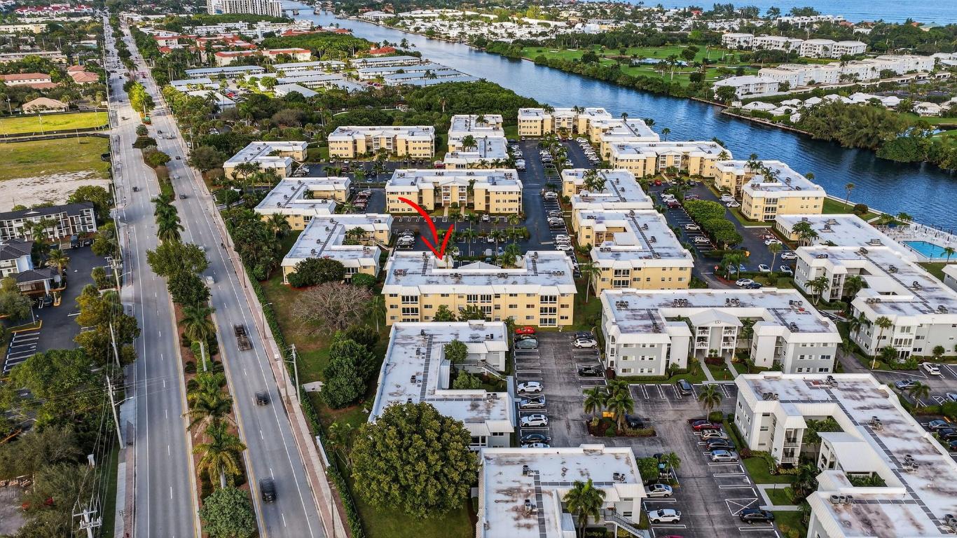 12 Colonial Club Drive 305