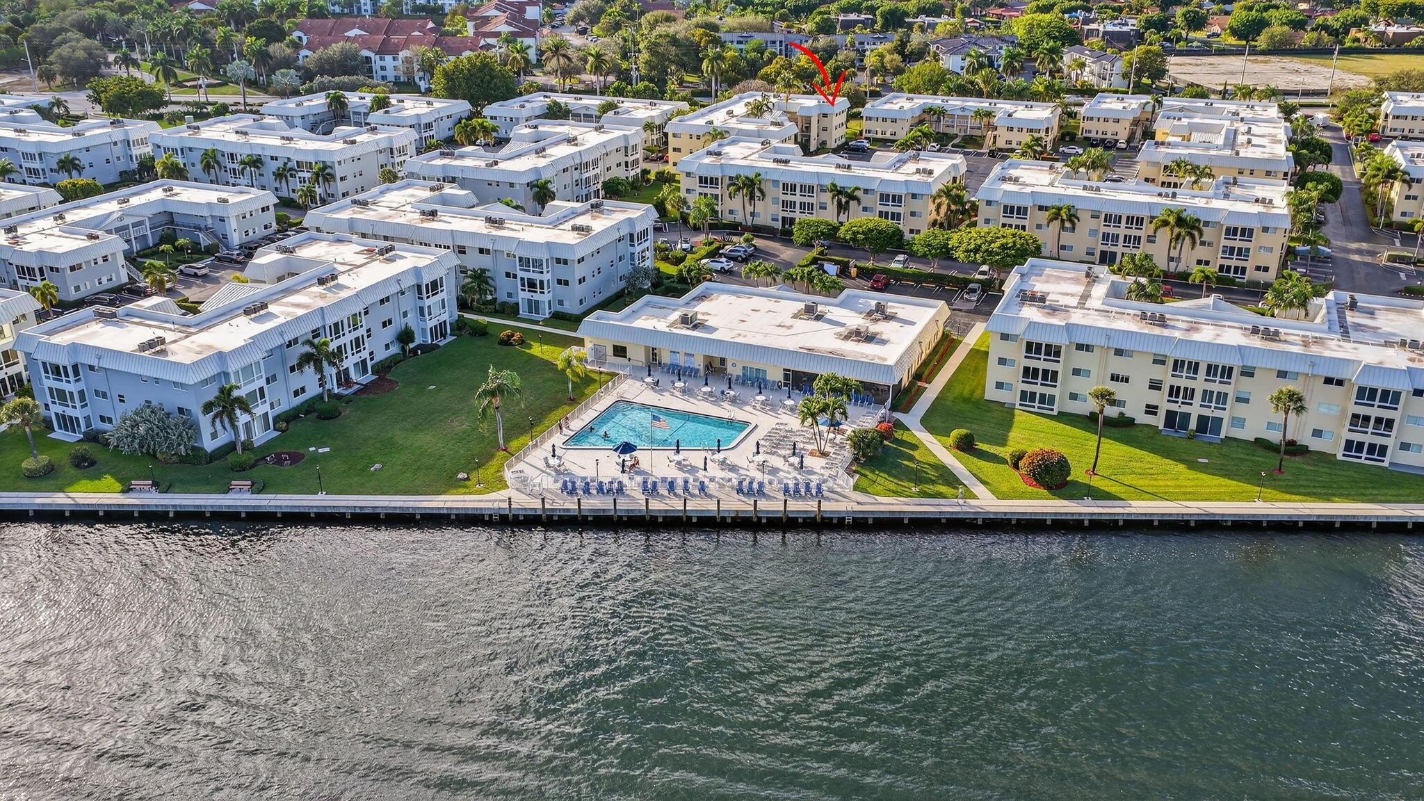 12 Colonial Club Drive 305