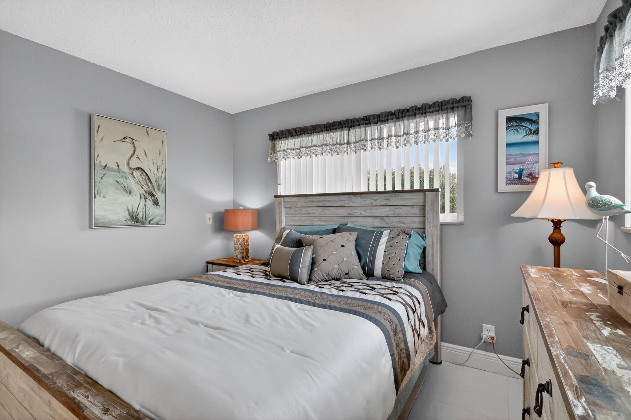 12 Colonial Club Drive 305