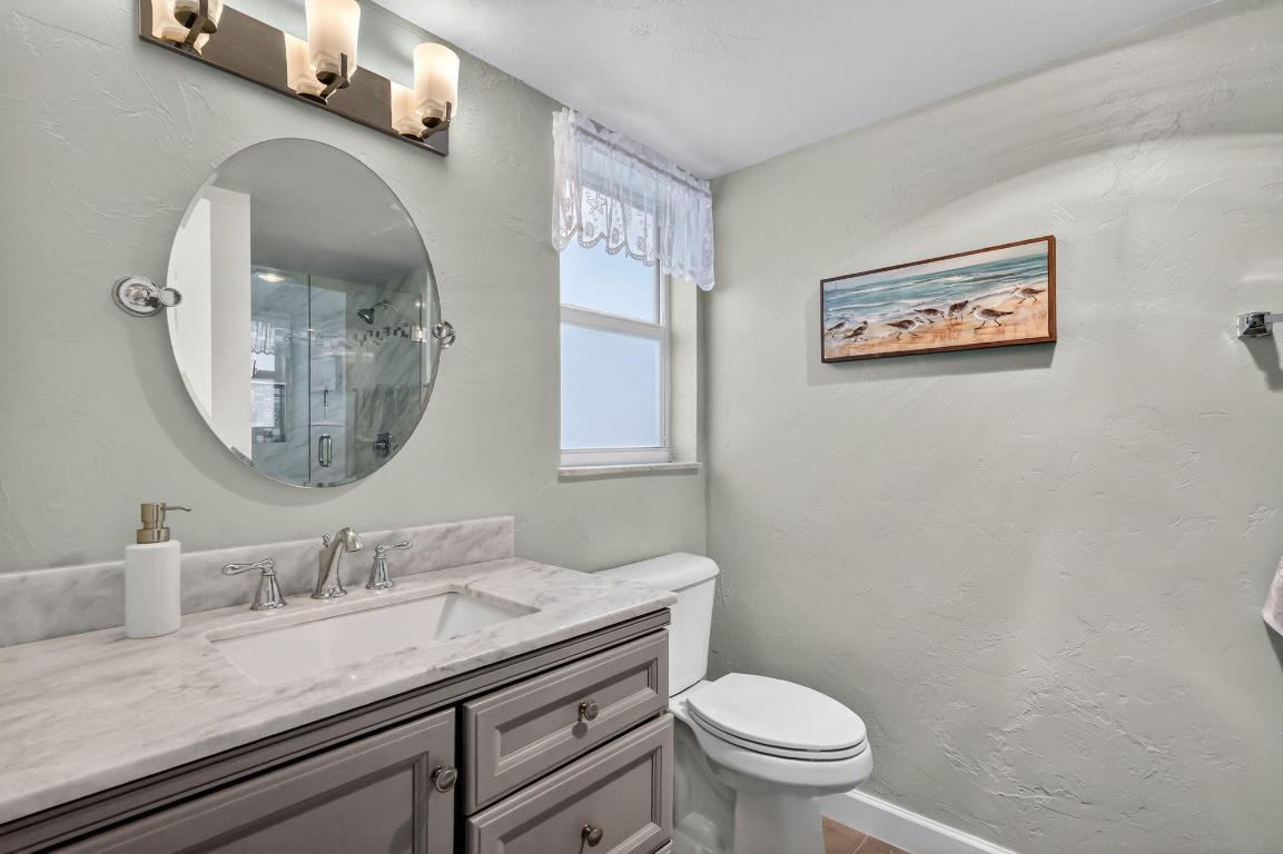 12 Colonial Club Drive 305