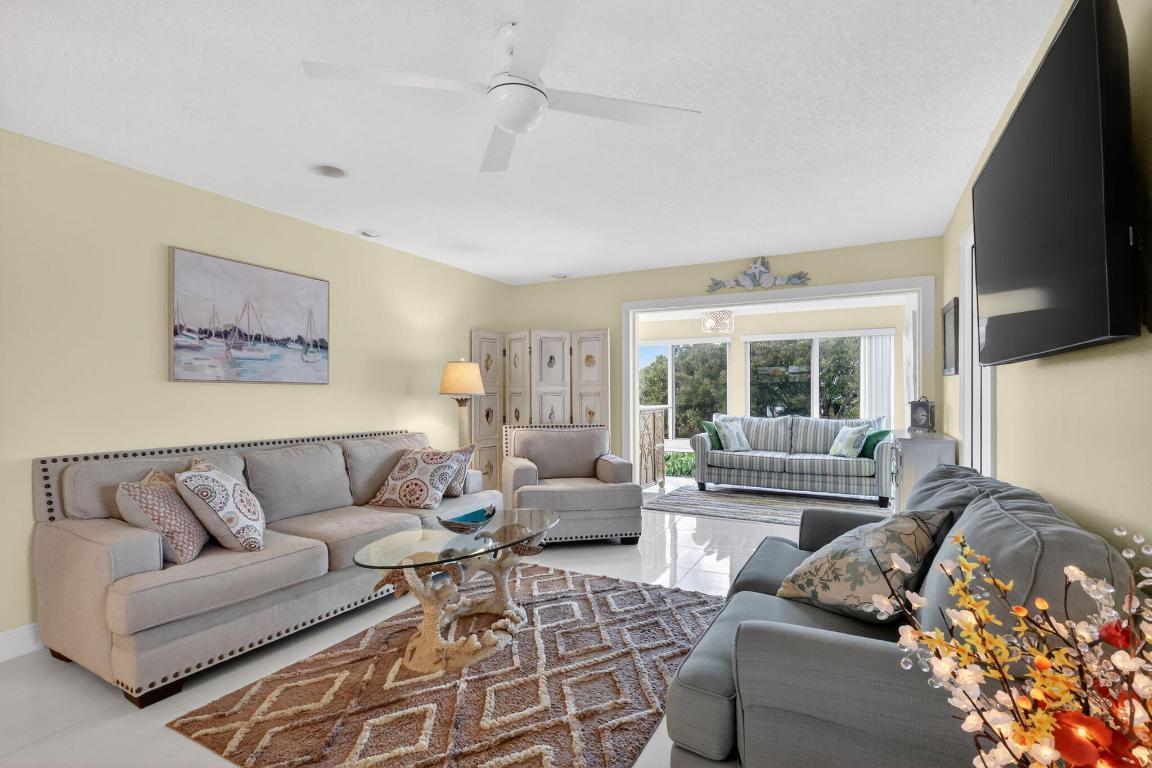 12 Colonial Club Drive 305