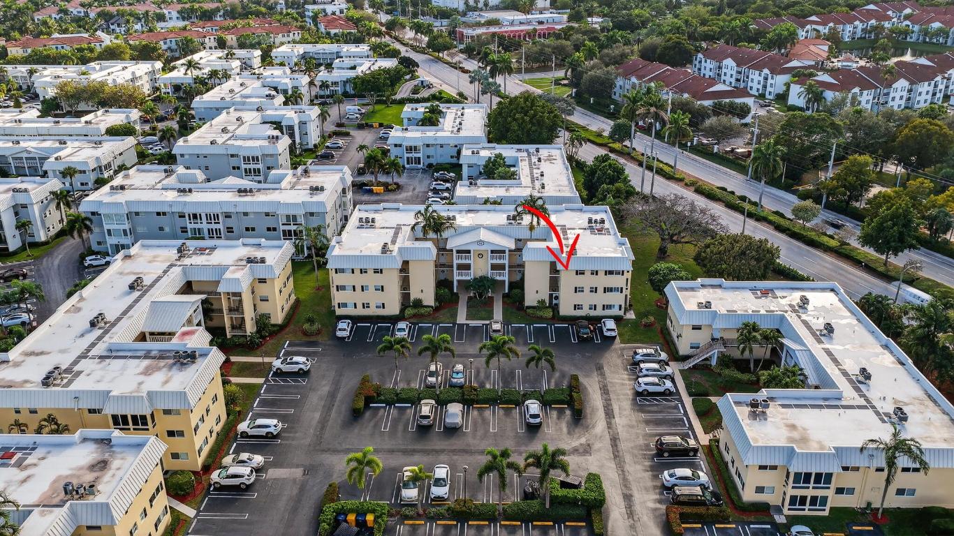 12 Colonial Club Drive 305