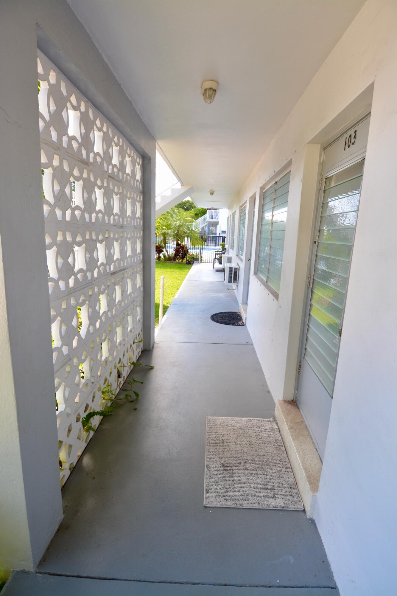 2000 NE 51st Court 103