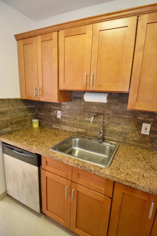 2000 NE 51st Court 103