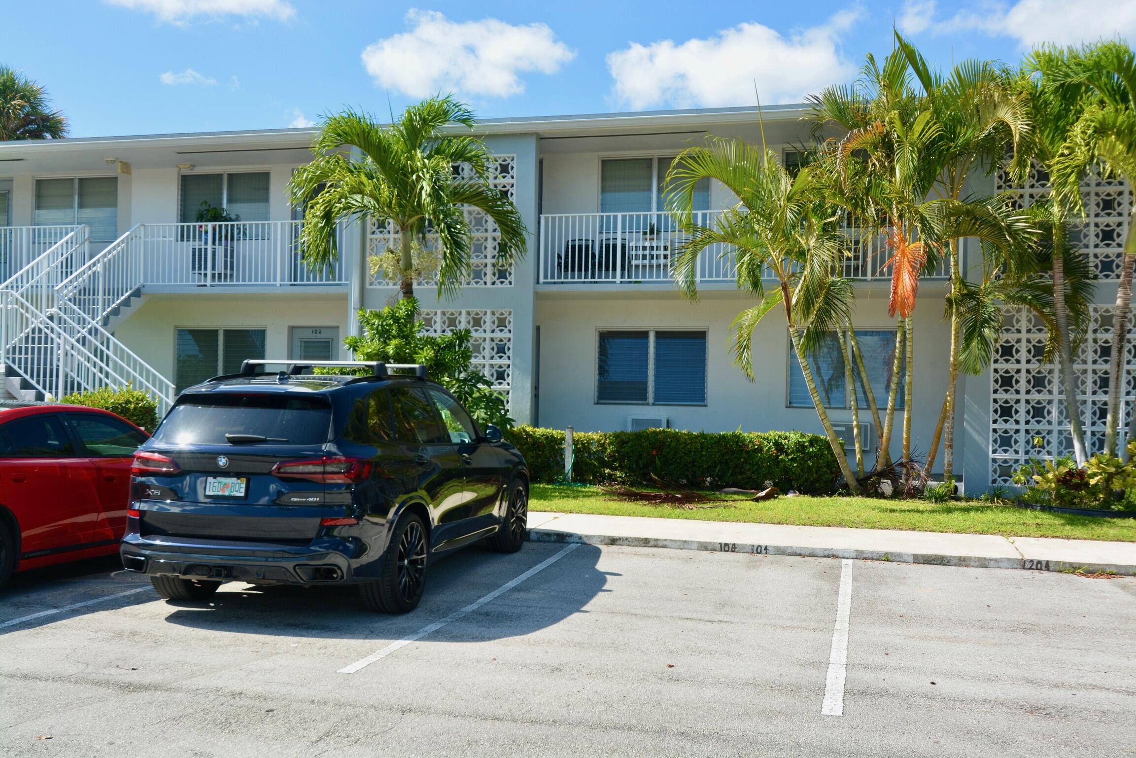 2000 NE 51st Court 103