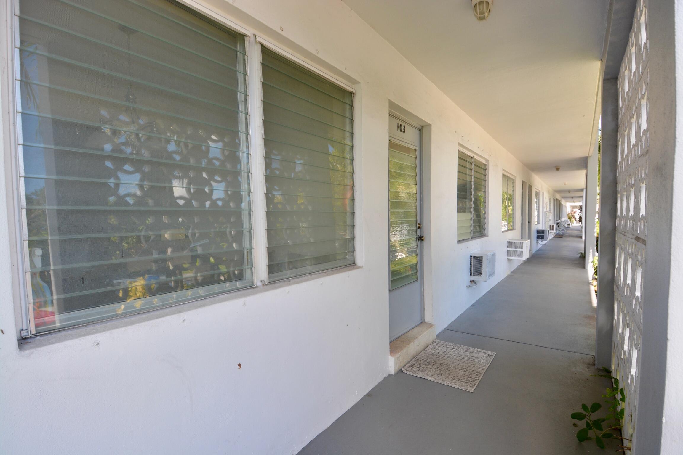 2000 NE 51st Court 103