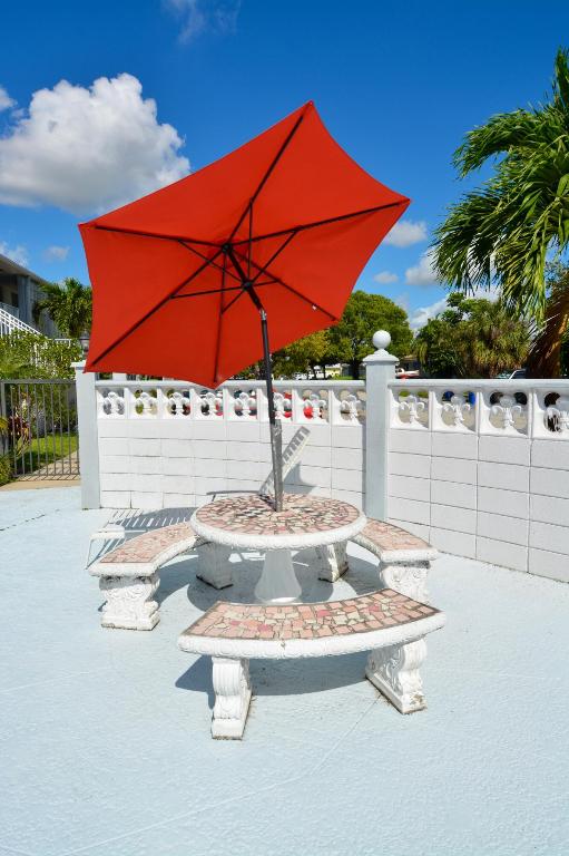 2000 NE 51st Court 103