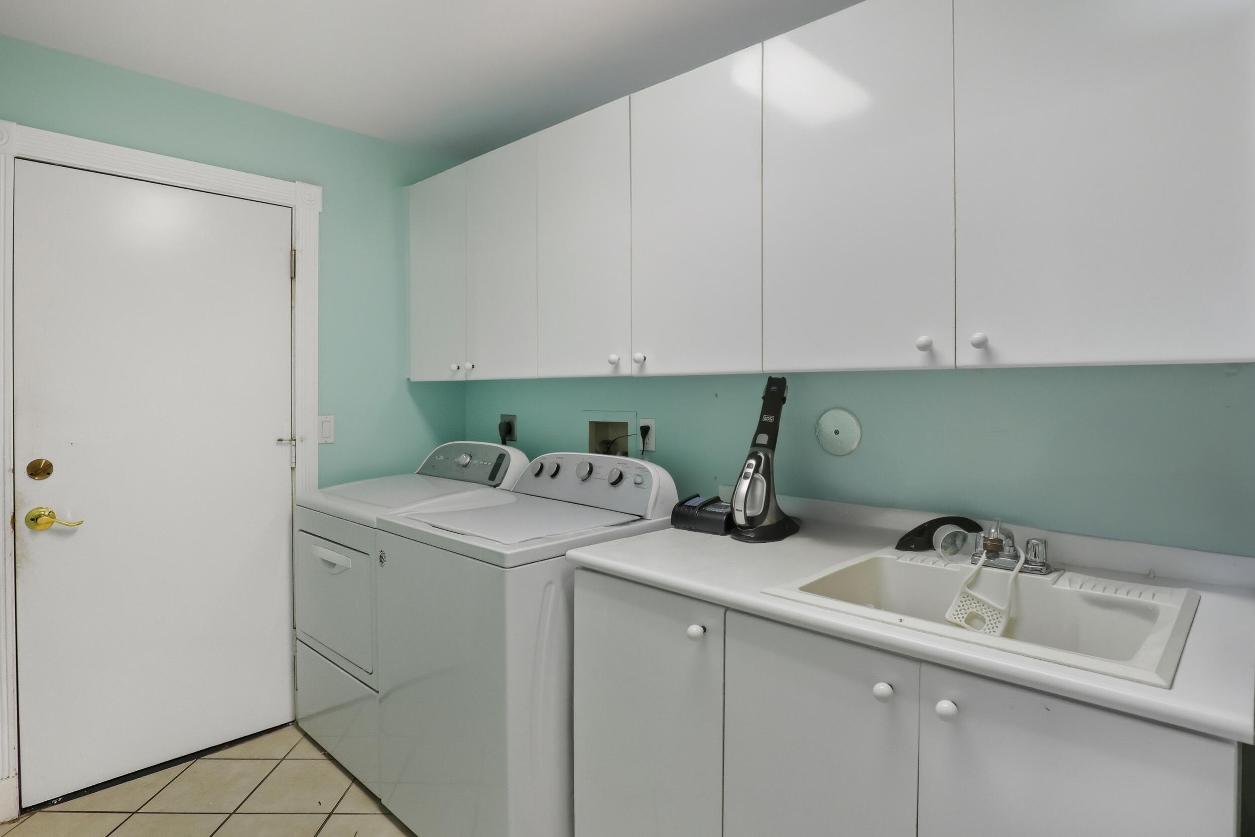 2248 NW 60th Street