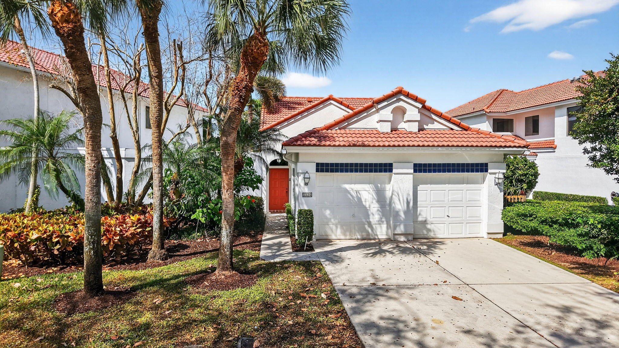 5536 Fox Hollow Dr Drive