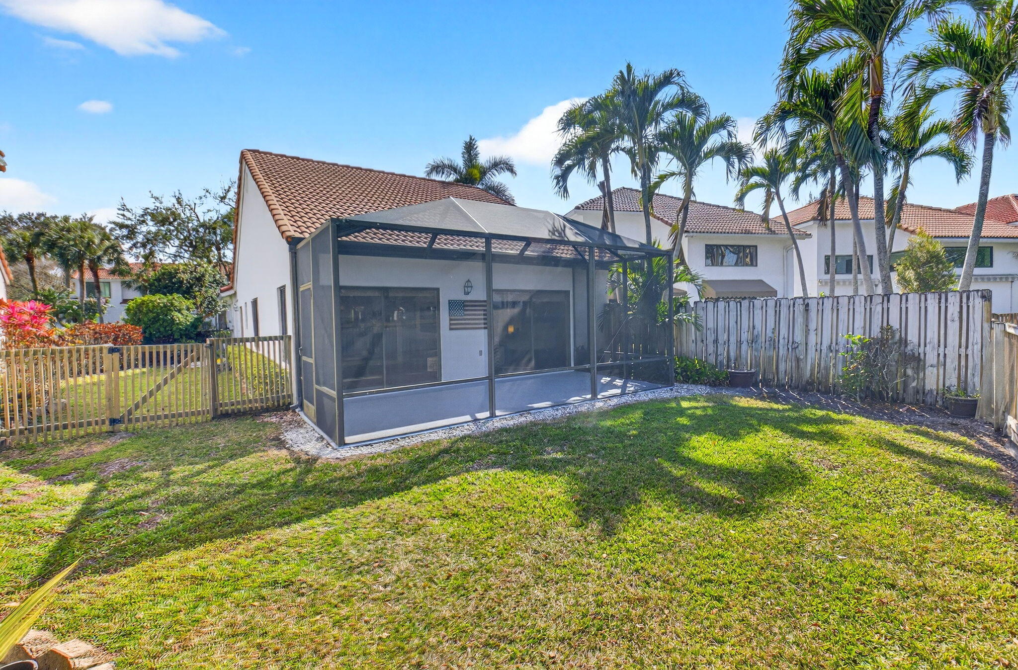 5536 Fox Hollow Dr Drive