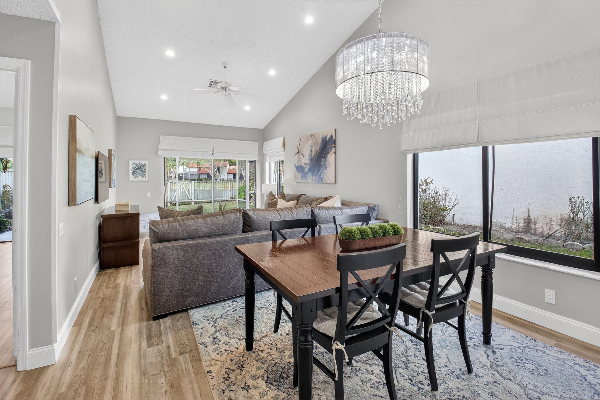 5536 Fox Hollow Dr Drive