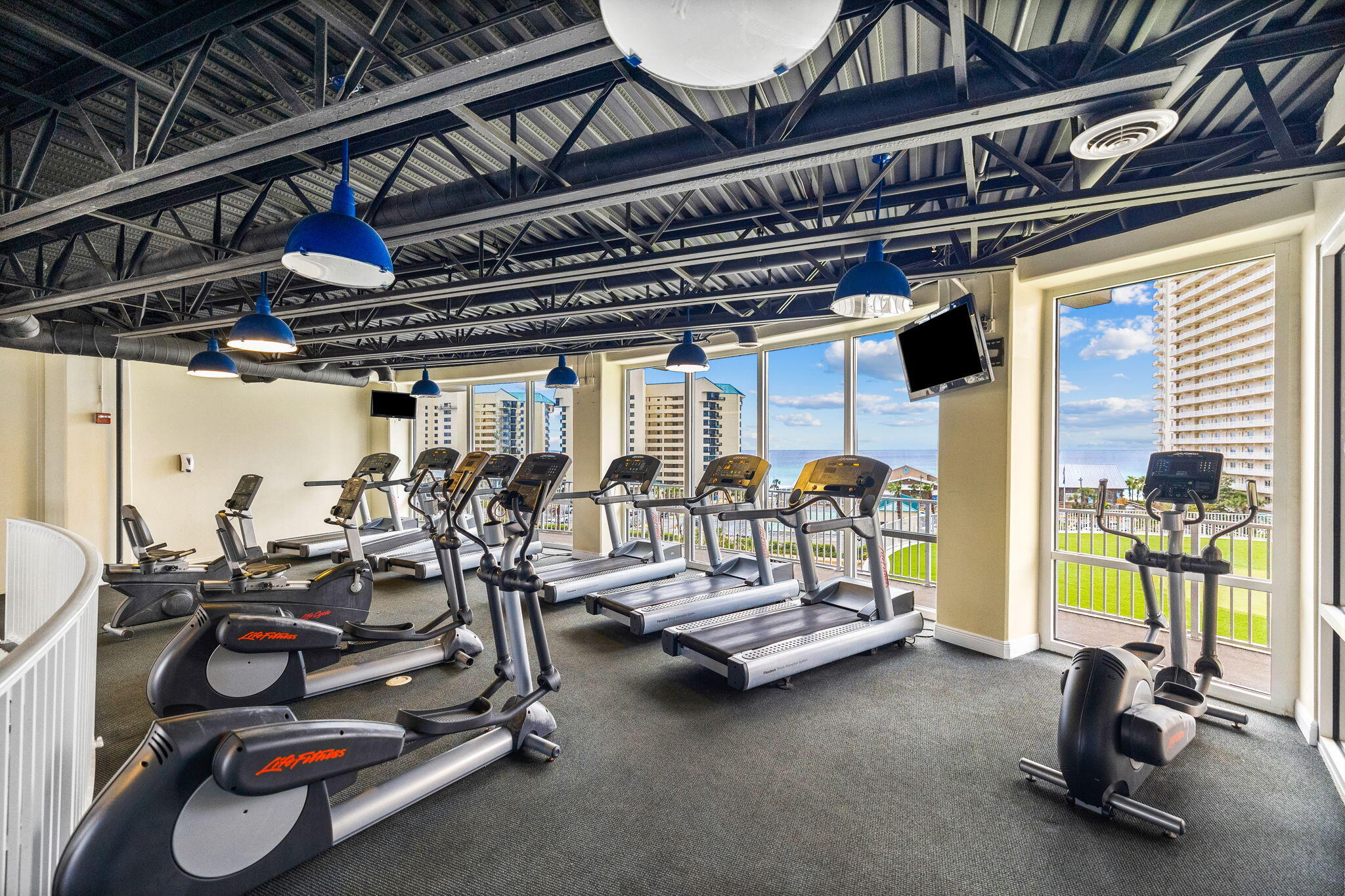 9902 S Thomas Drive UNIT 934