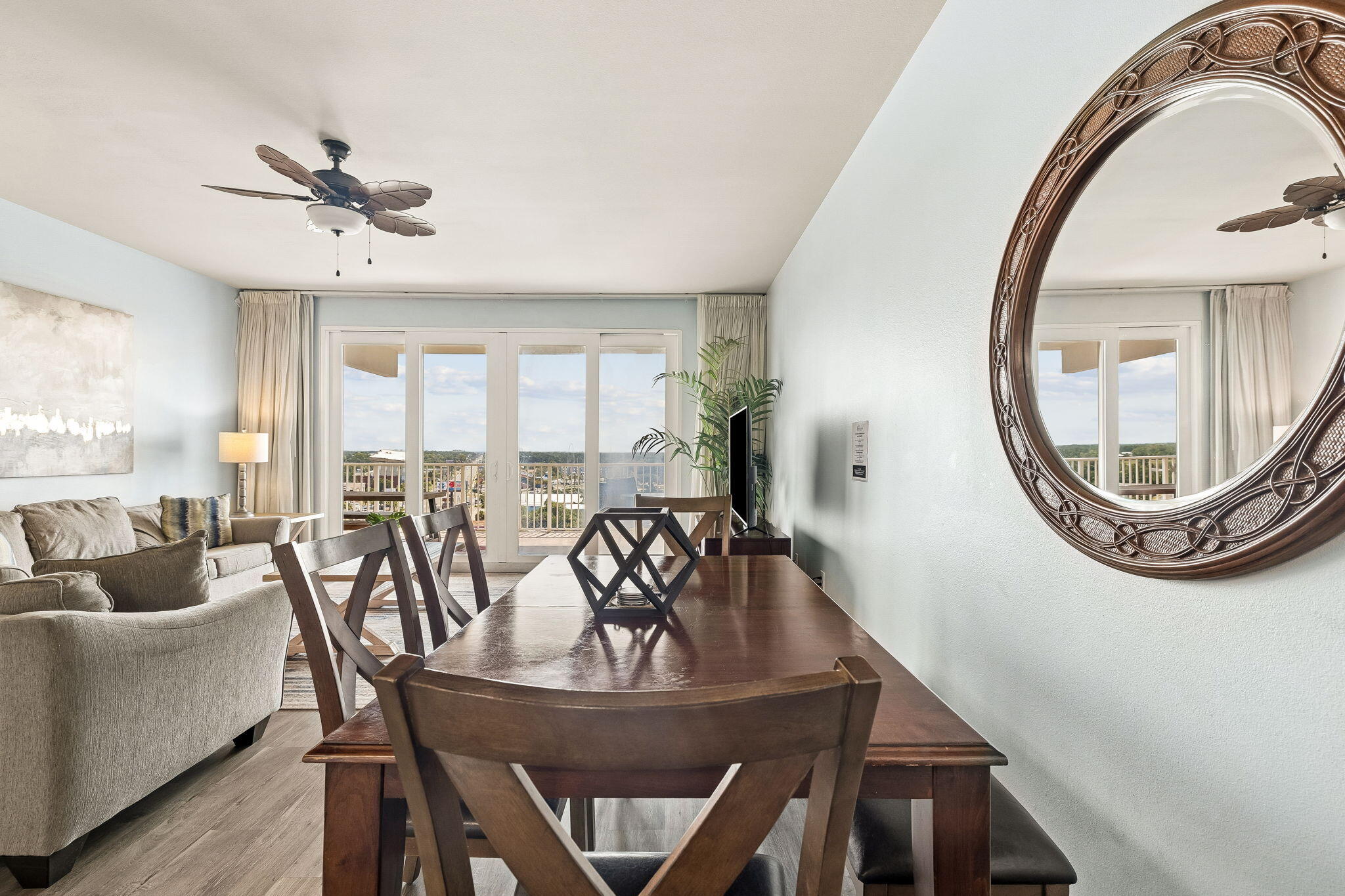 9902 S Thomas Drive UNIT 934