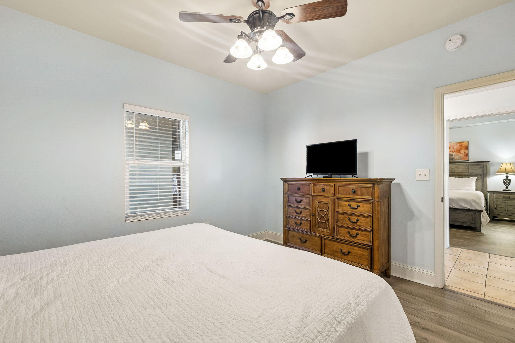 9902 S Thomas Drive UNIT 934